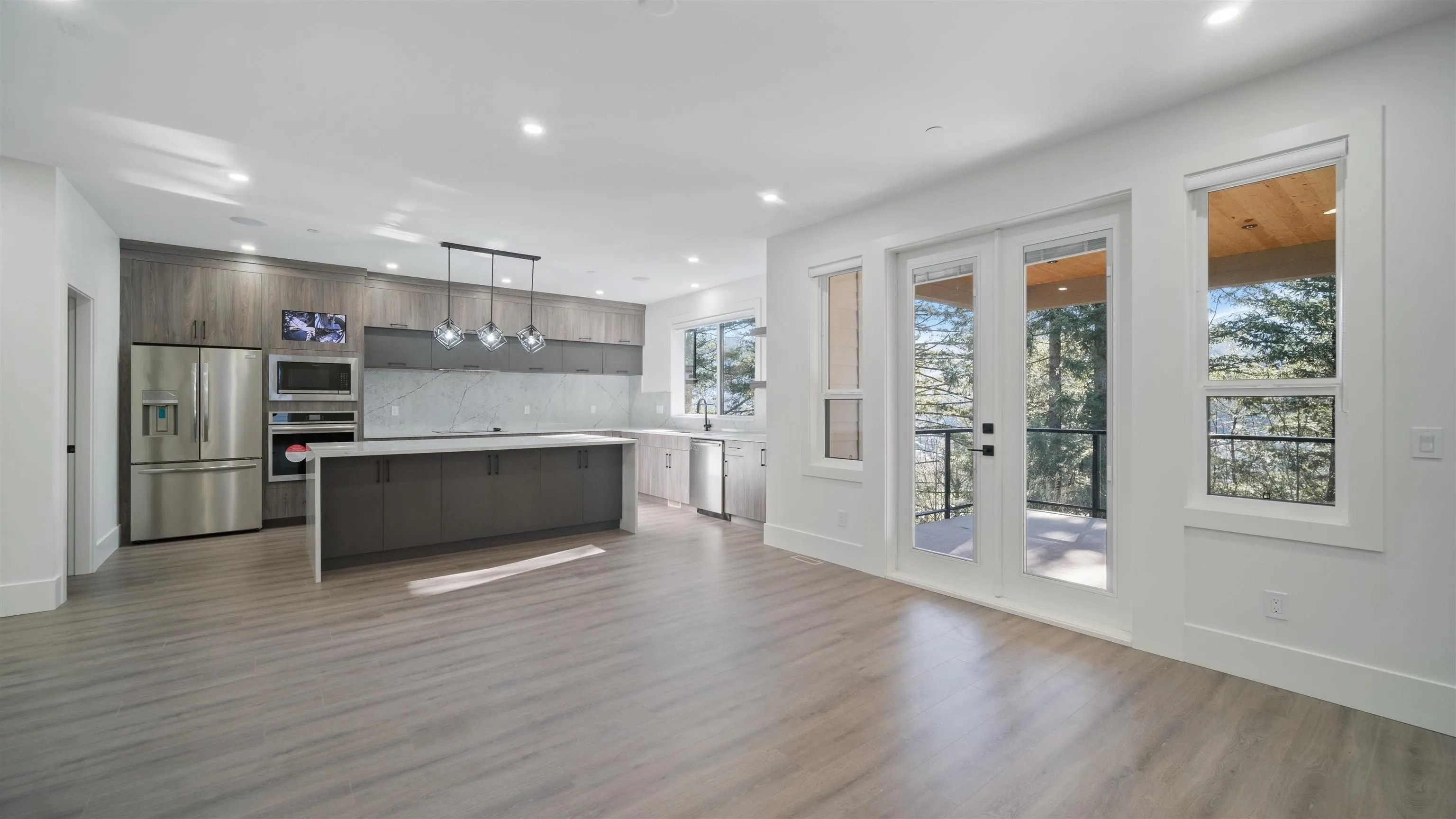 5614 Crimson Ridge