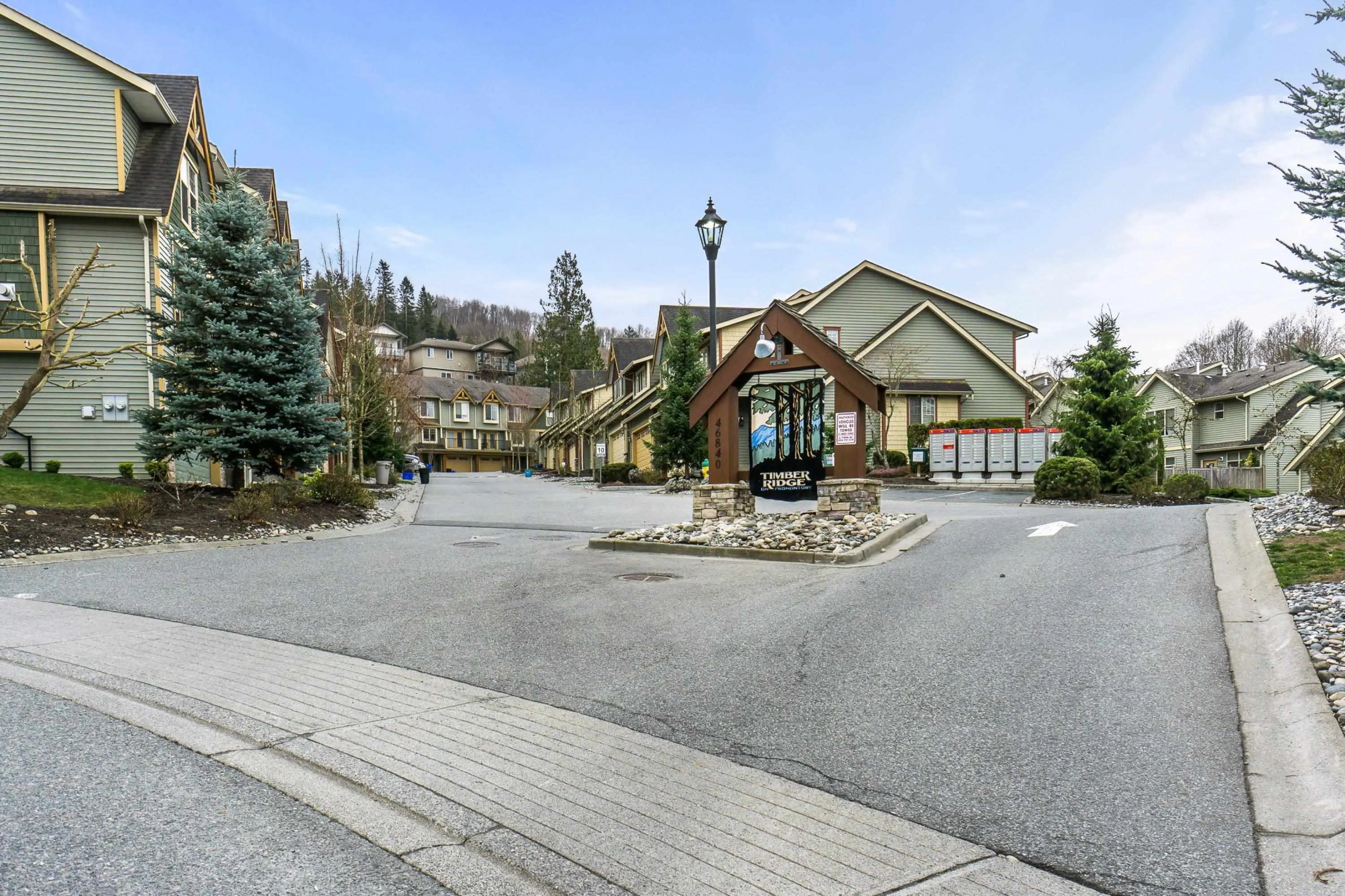 24 46840 Russell Road