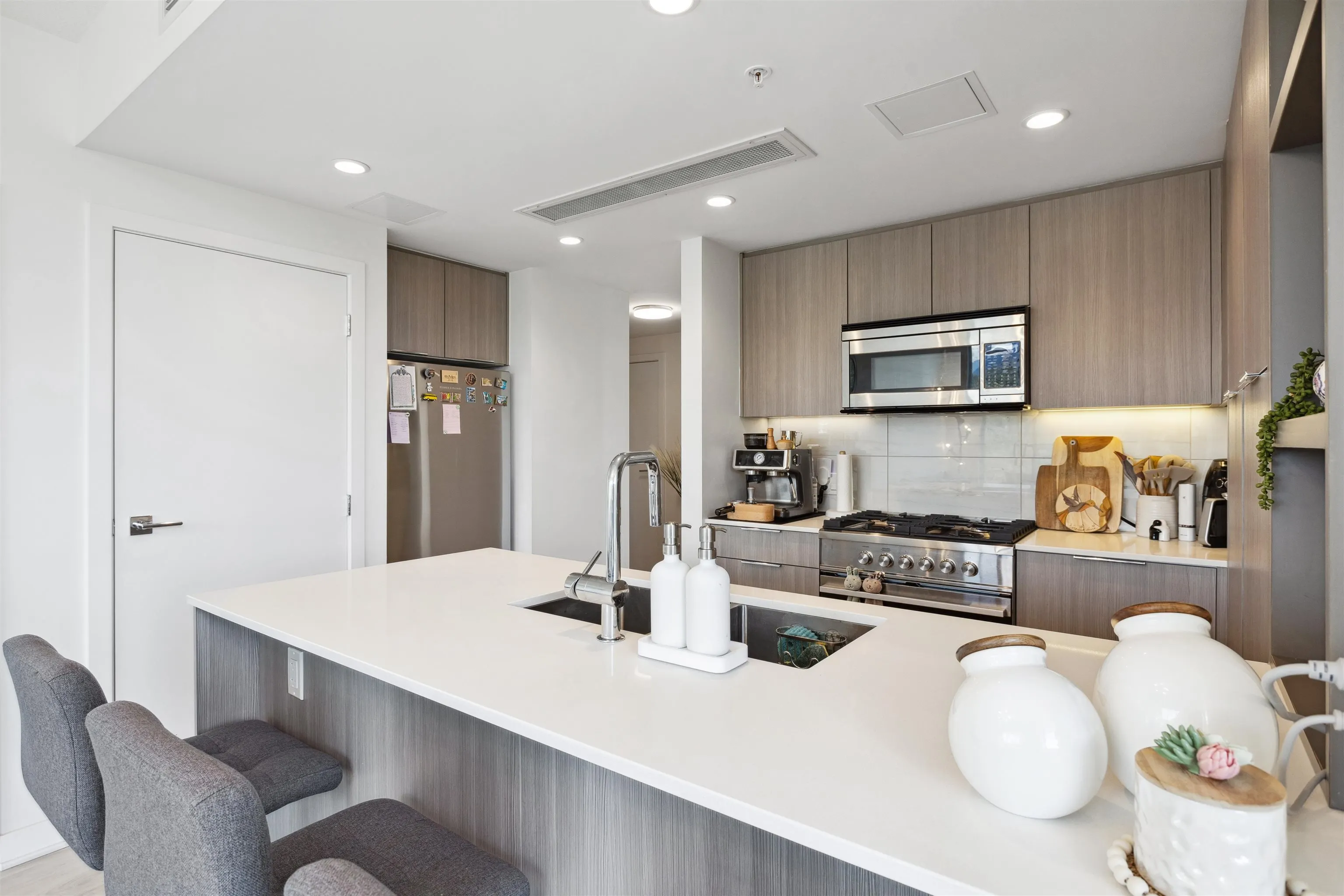 1207 1471 Hunter Street