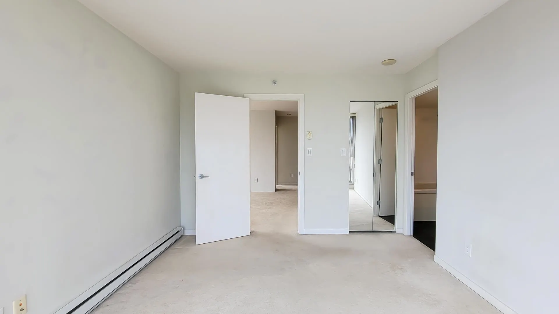 1708 9868 Cameron Street
