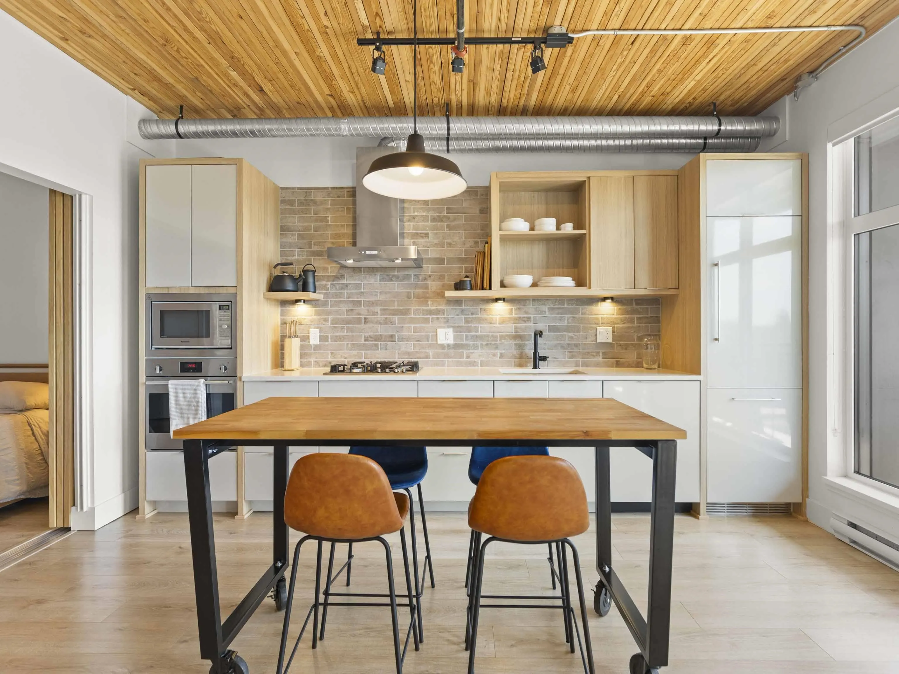308 4223 Hastings Street