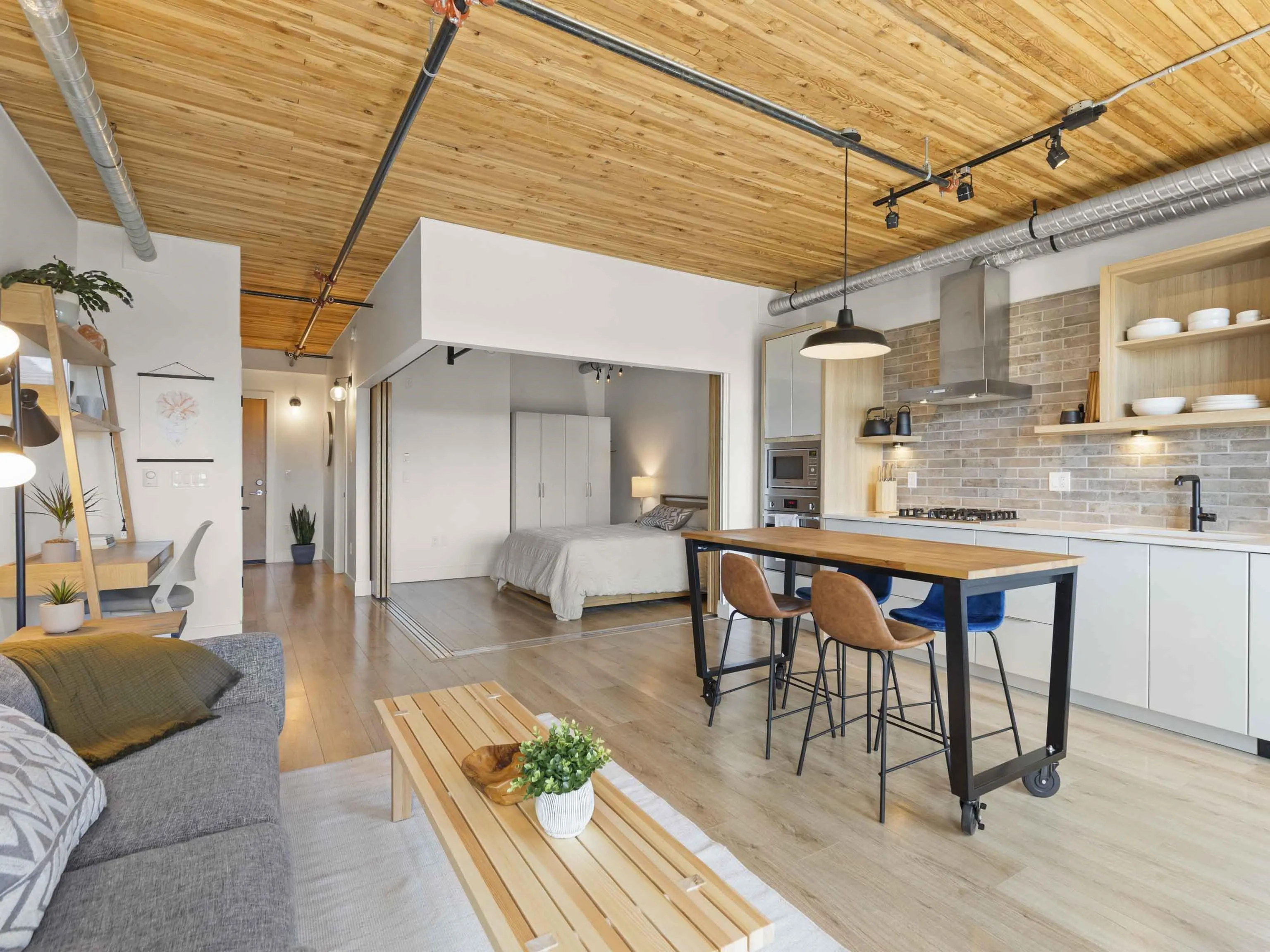 308 4223 Hastings Street