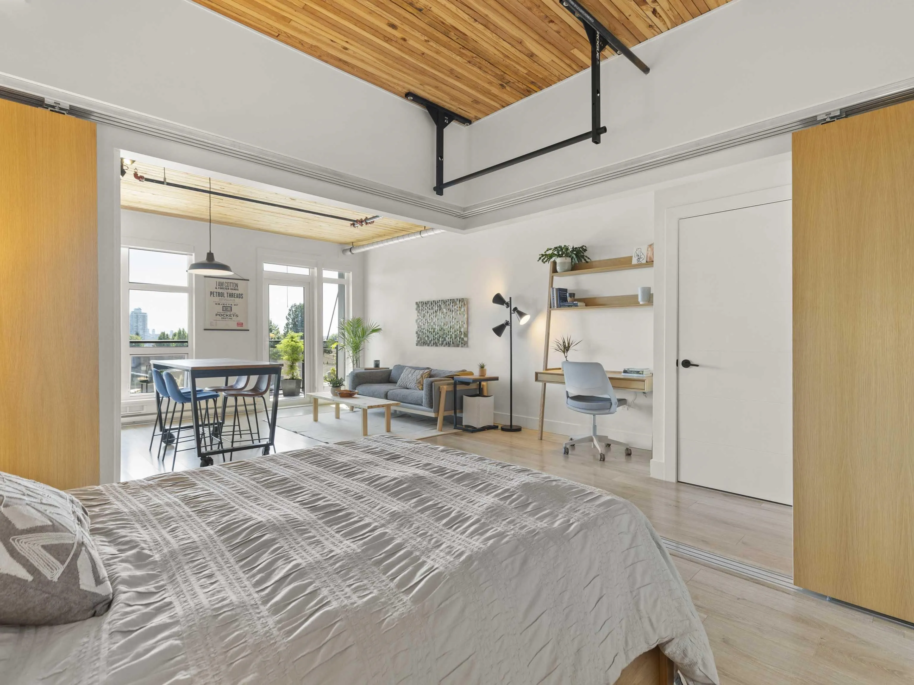 308 4223 Hastings Street