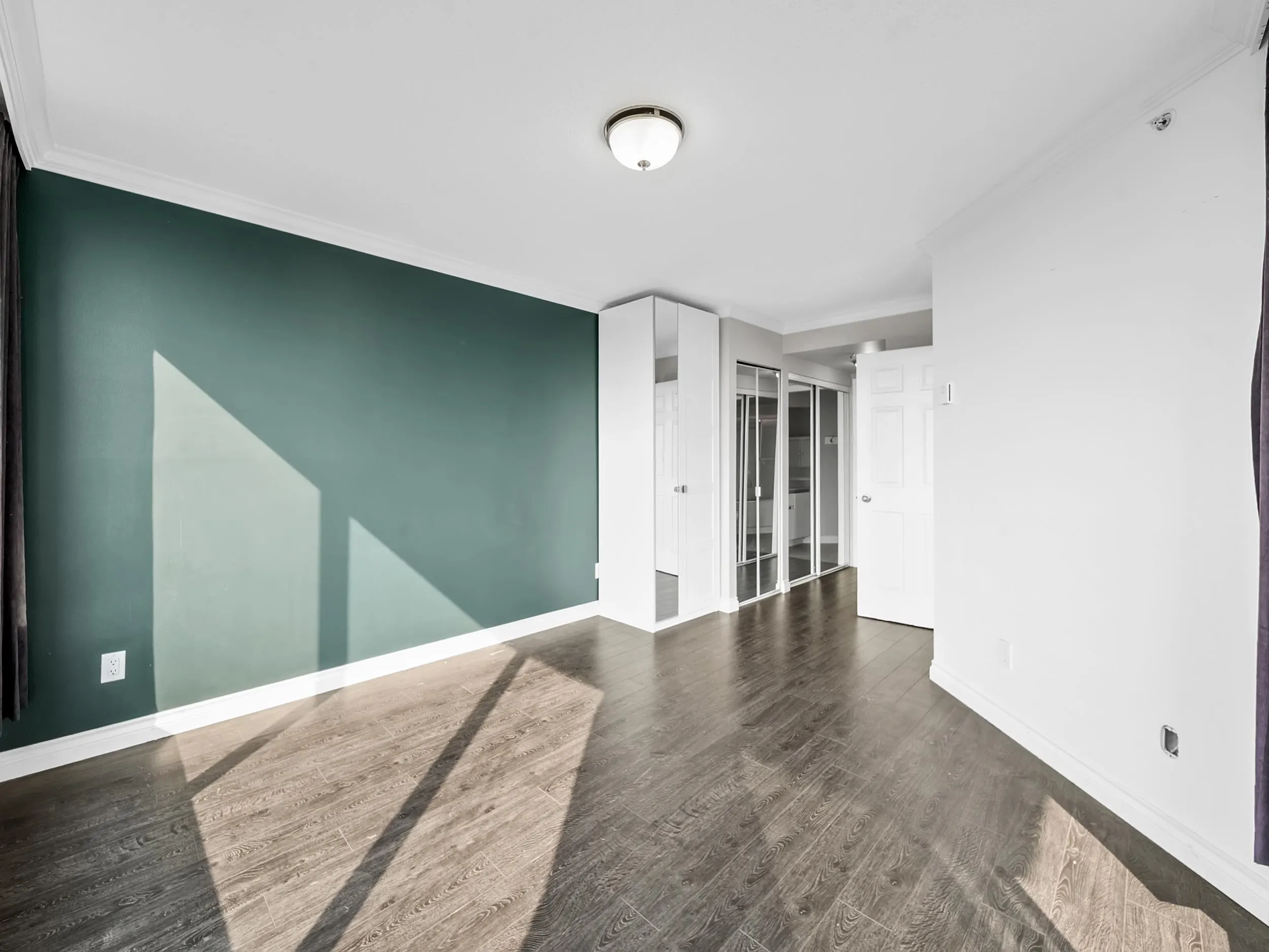 803 13353 108 Avenue