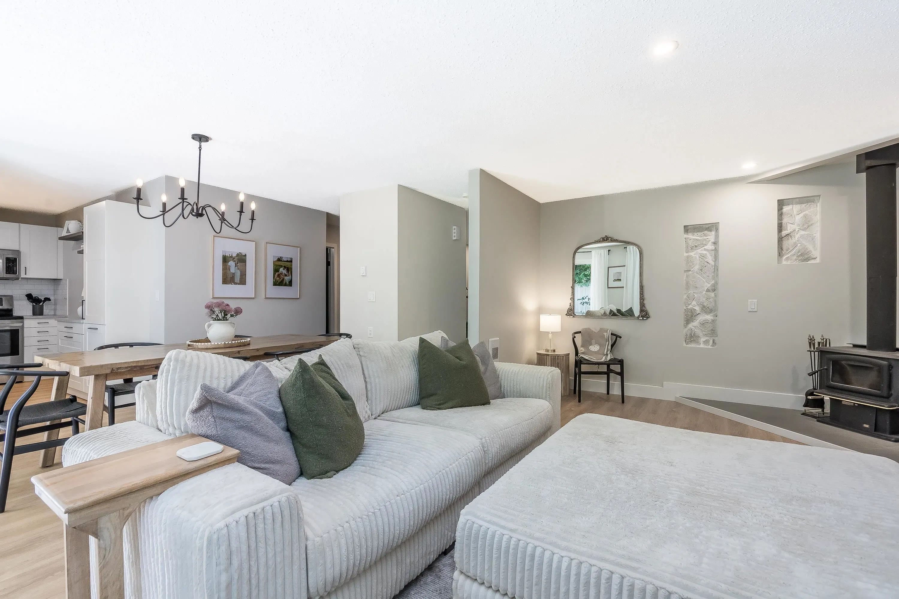 2742 Sandon Drive