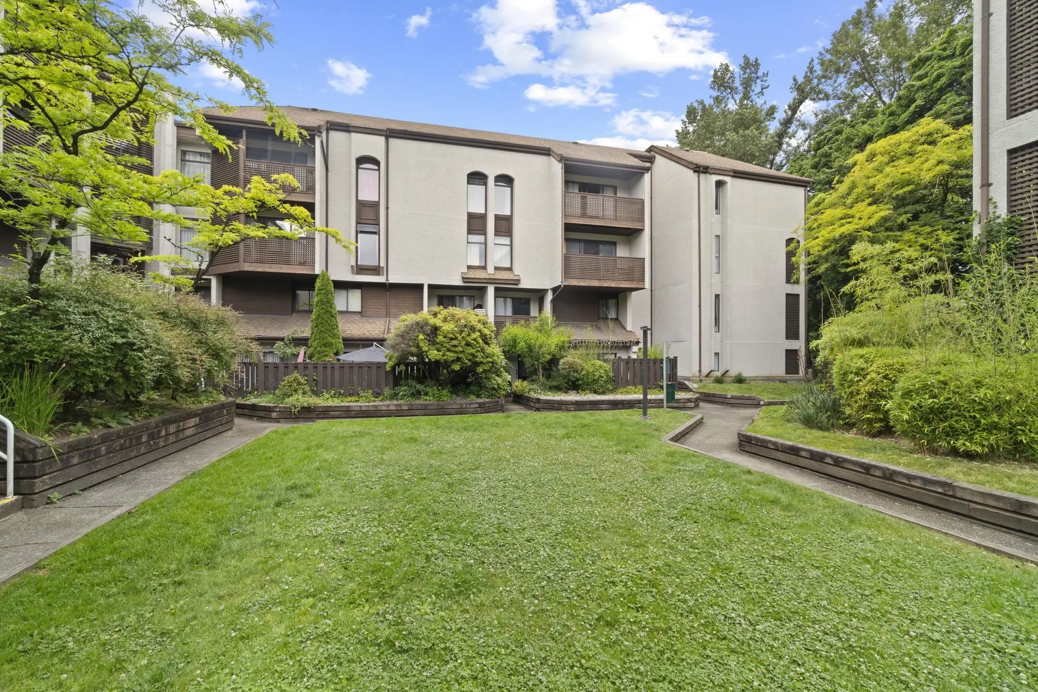 18 385 Ginger Drive