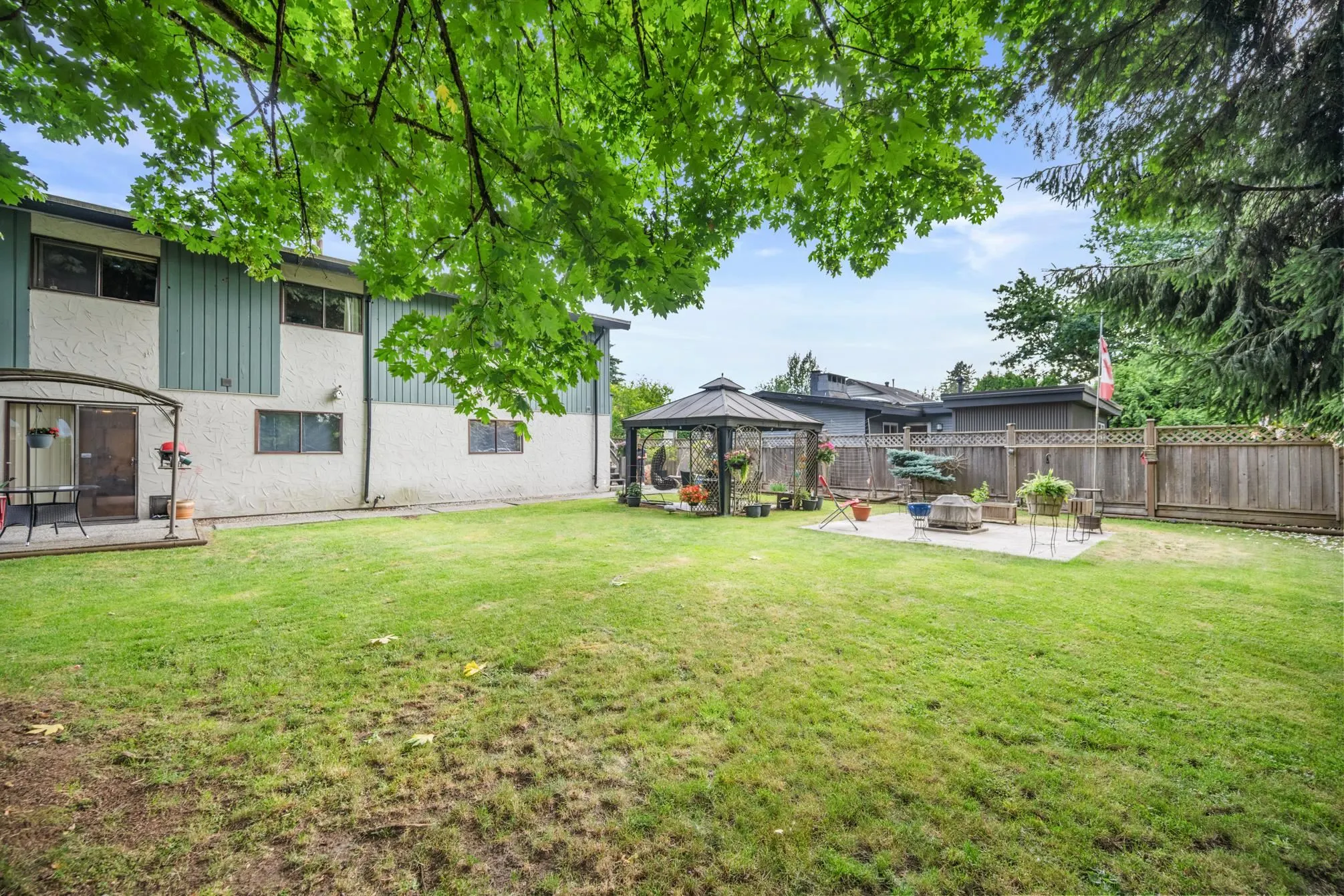 22101 Canuck Place