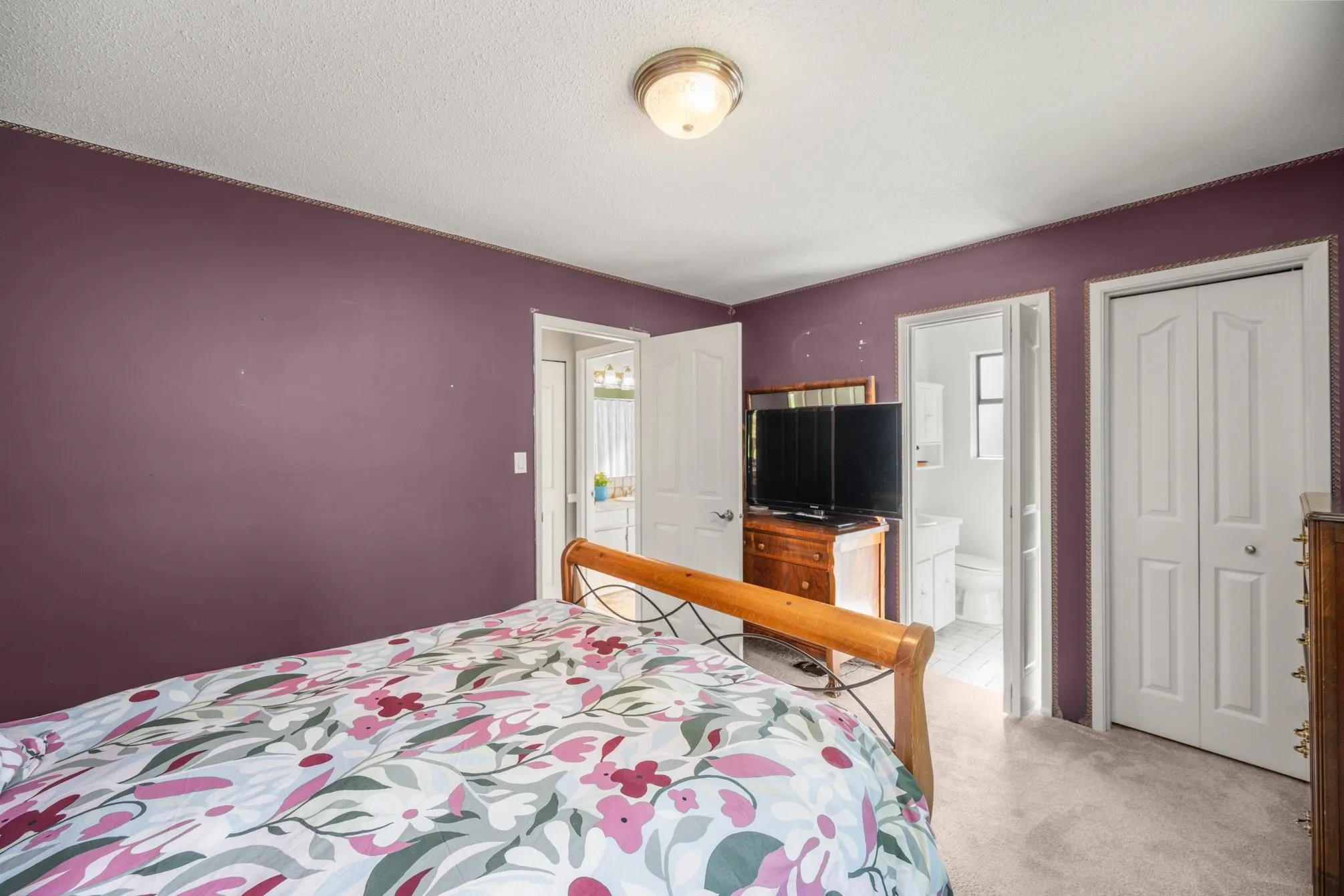 22101 Canuck Place