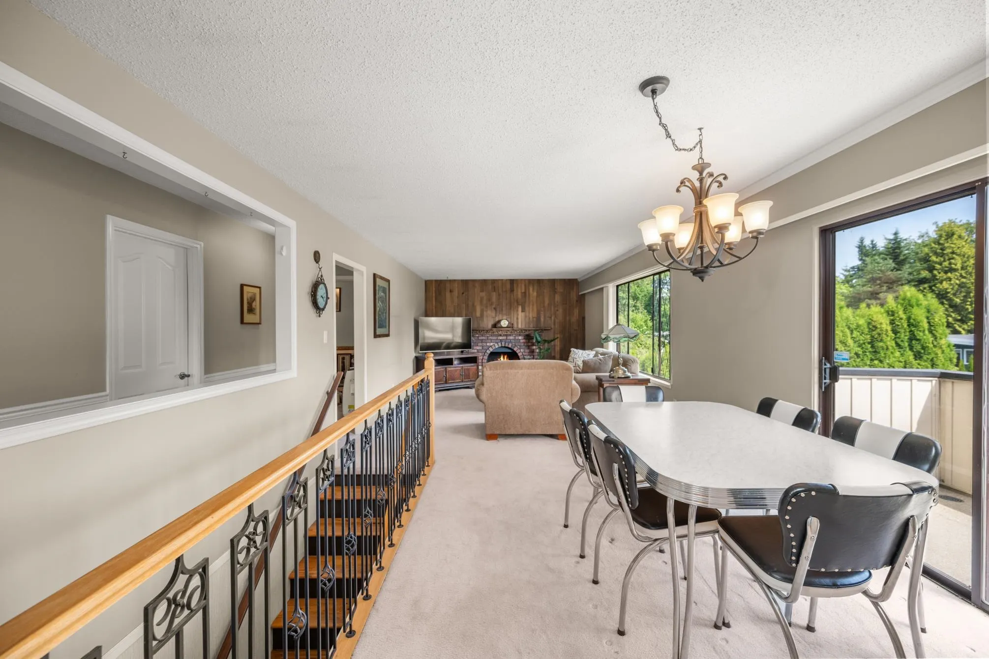 22101 Canuck Crescent
