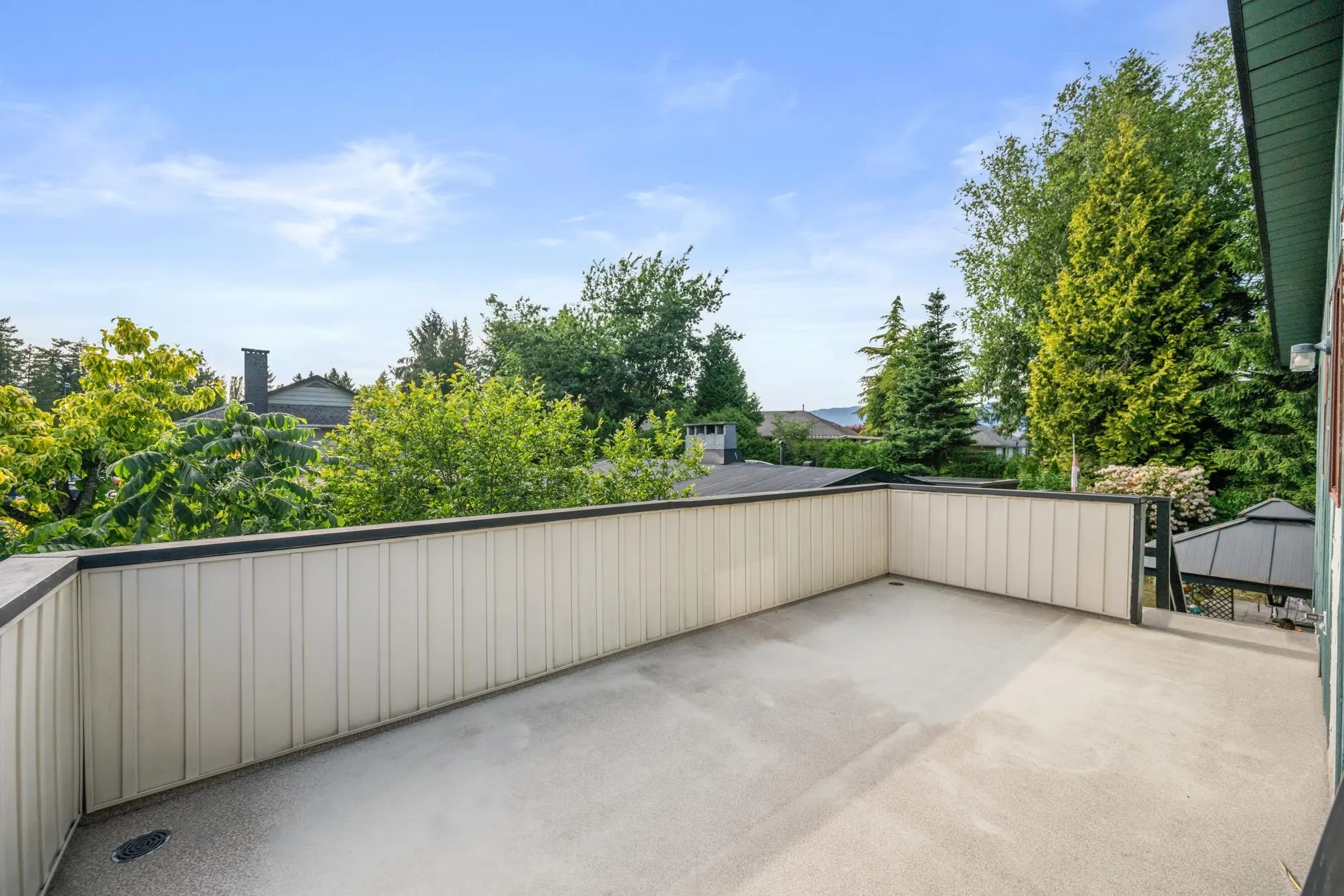 22101 Canuck Place