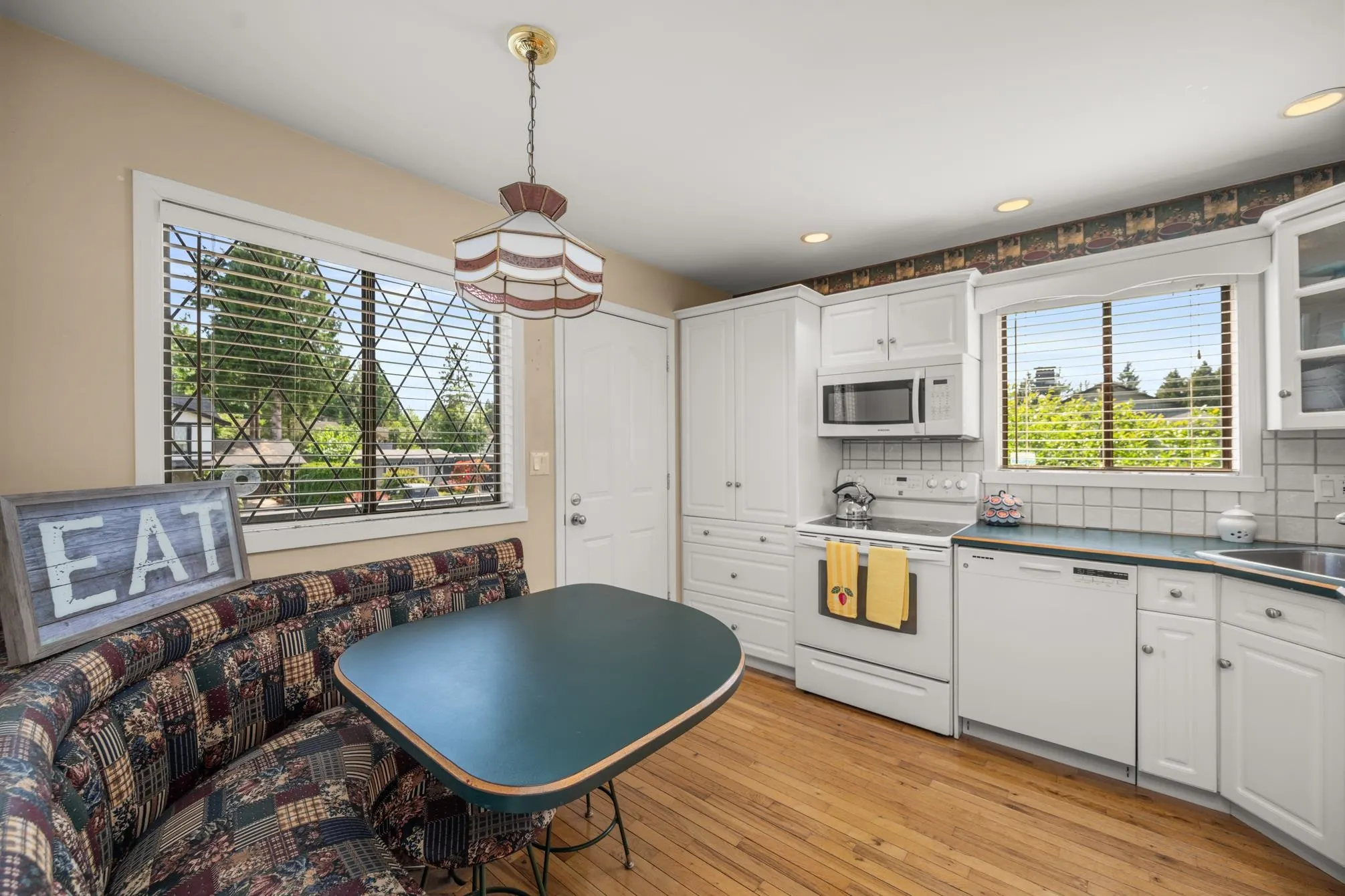 22101 Canuck Place