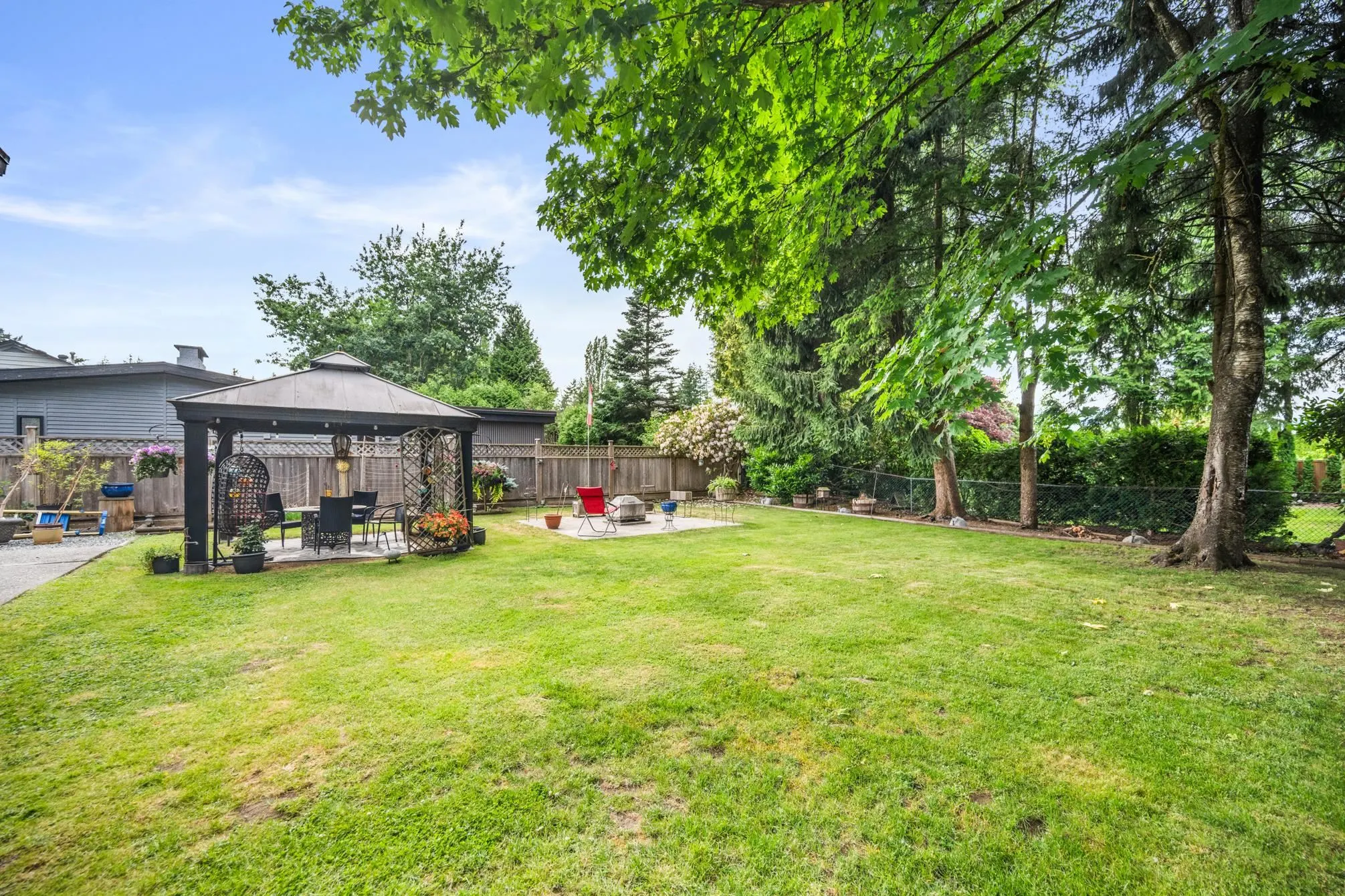 22101 Canuck Place