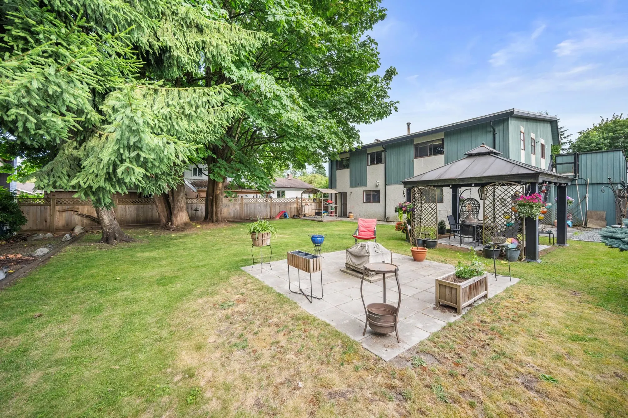 22101 Canuck Place