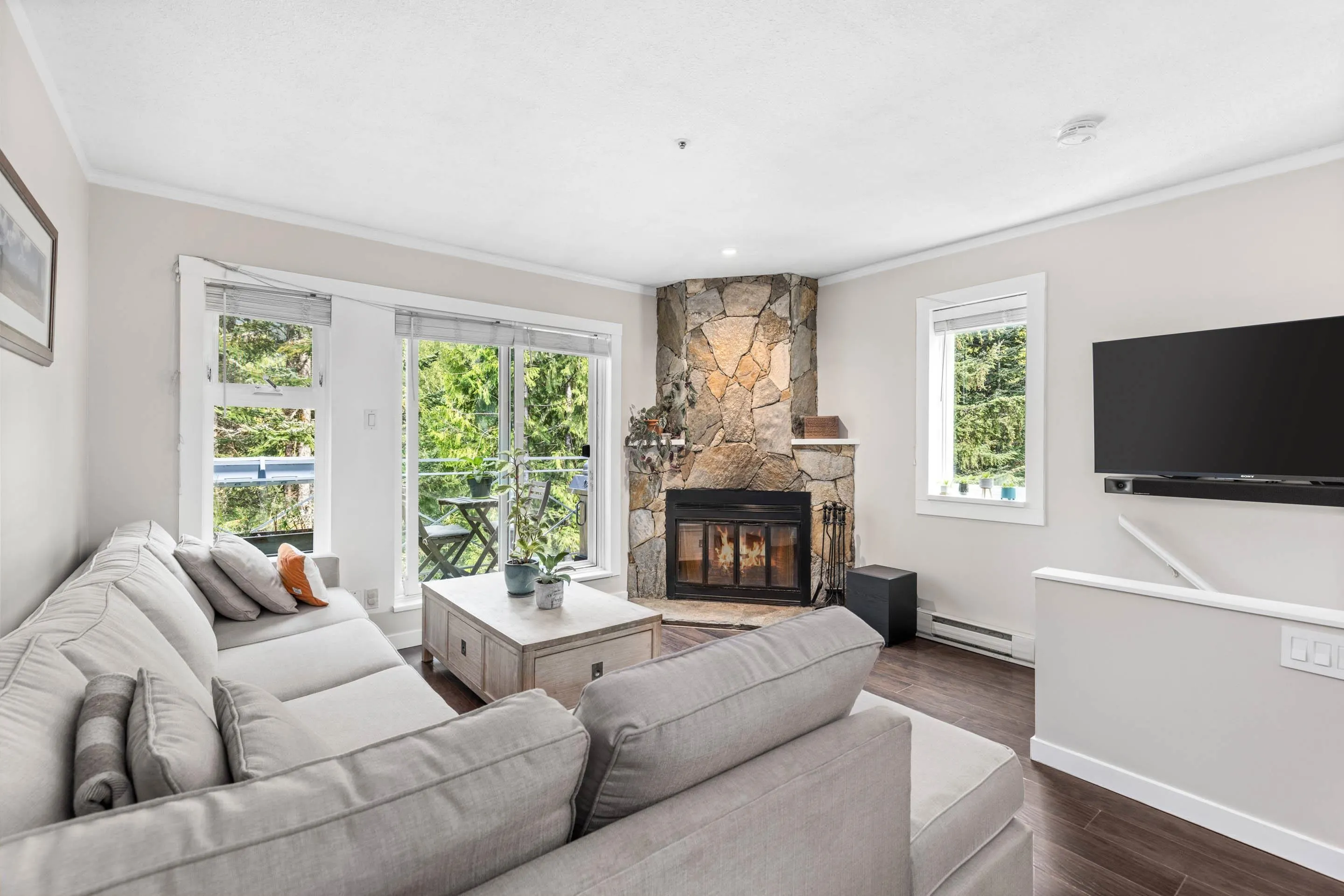 24 2211 Marmot Place