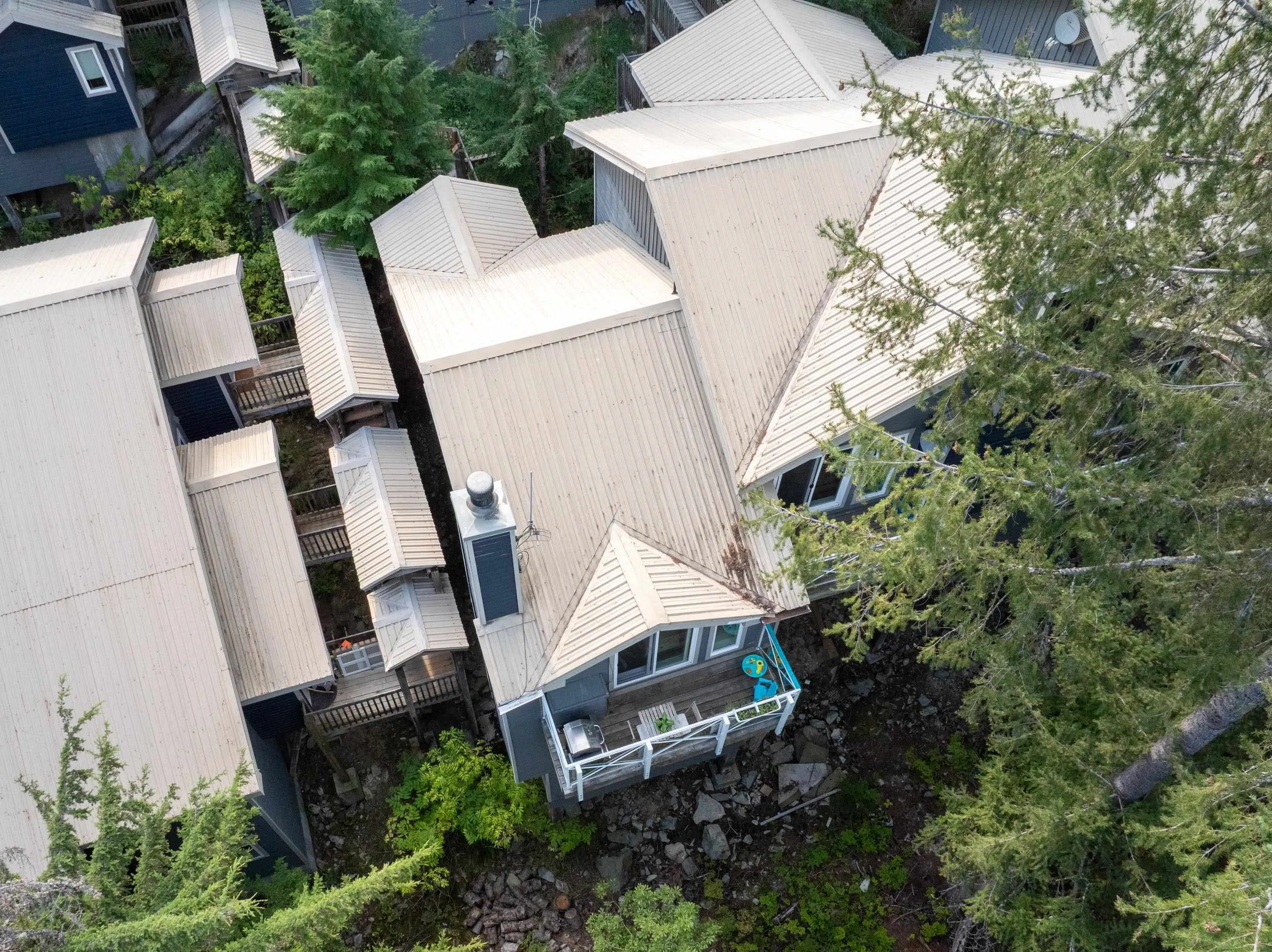 24 2211 Marmot Place