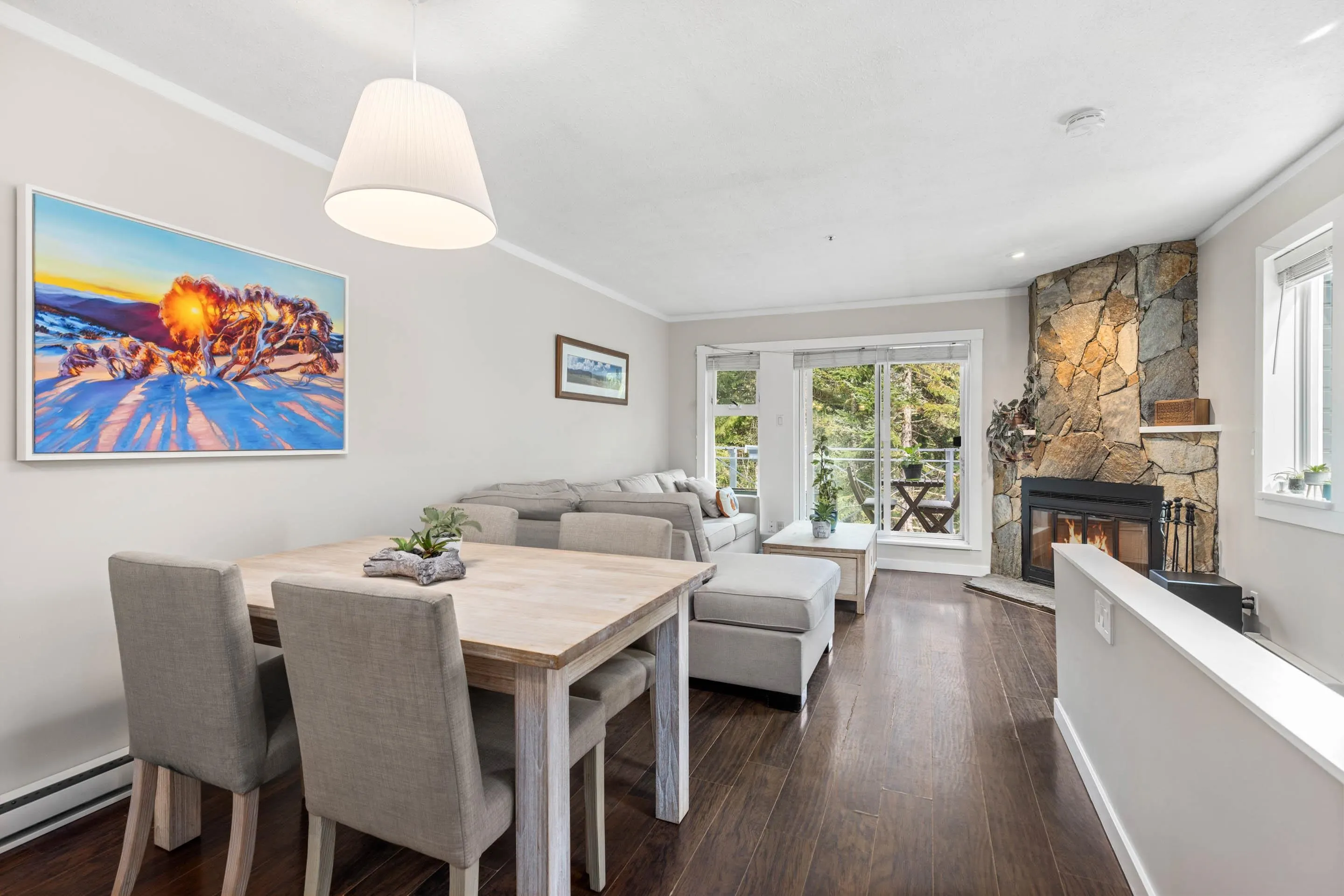 24 2211 Marmot Place