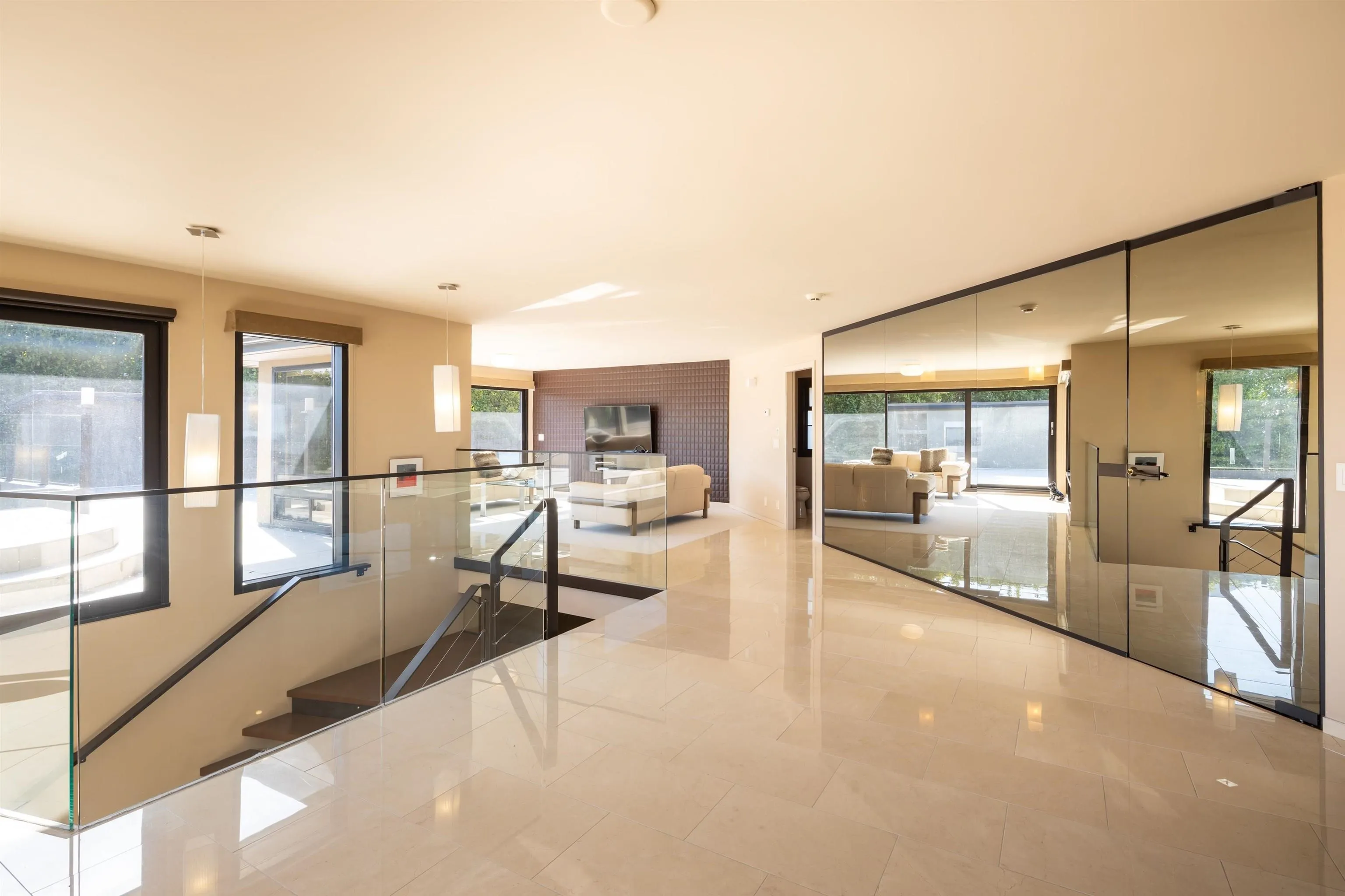 1109 Hillside Road