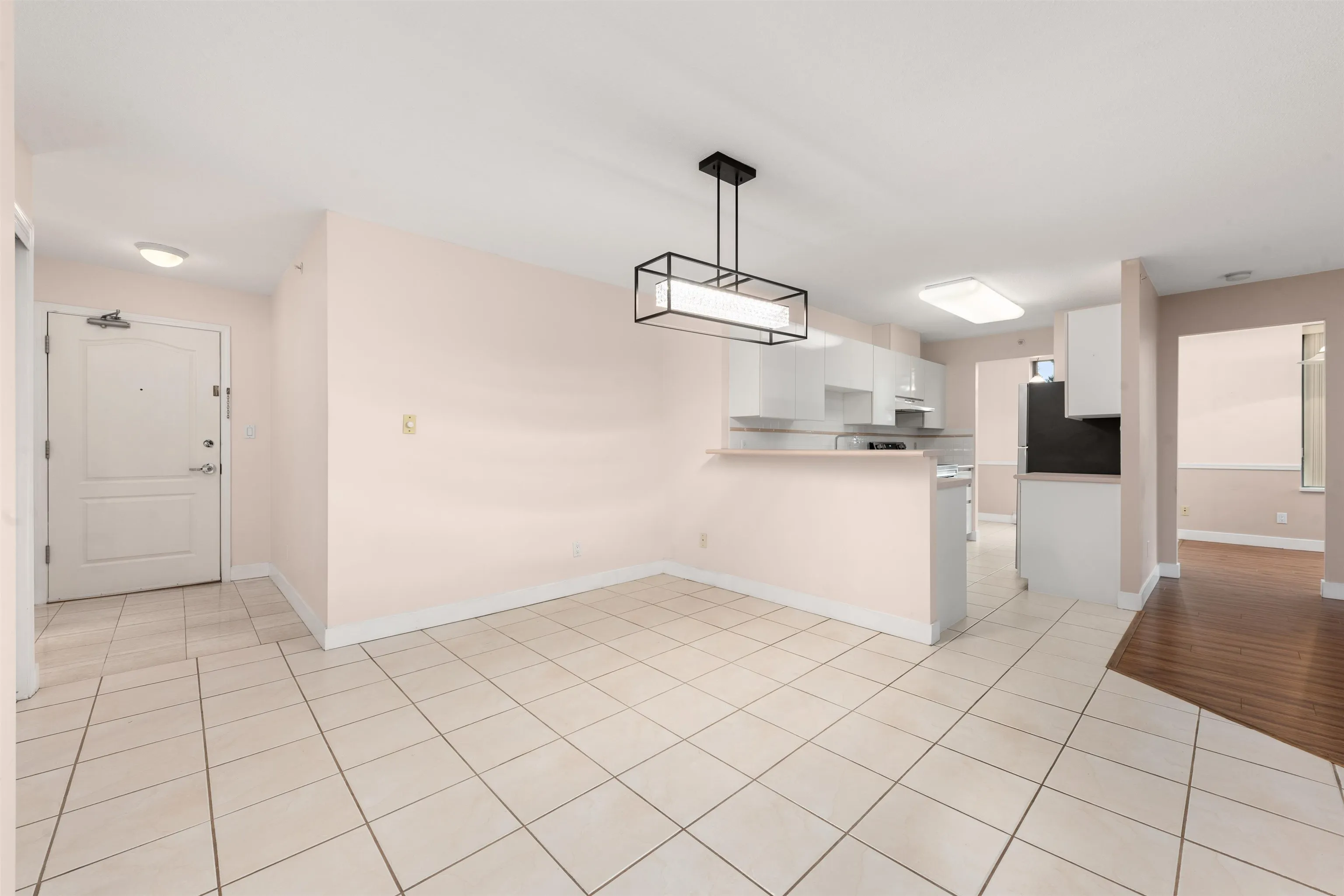 306 6622 Southoaks Crescent