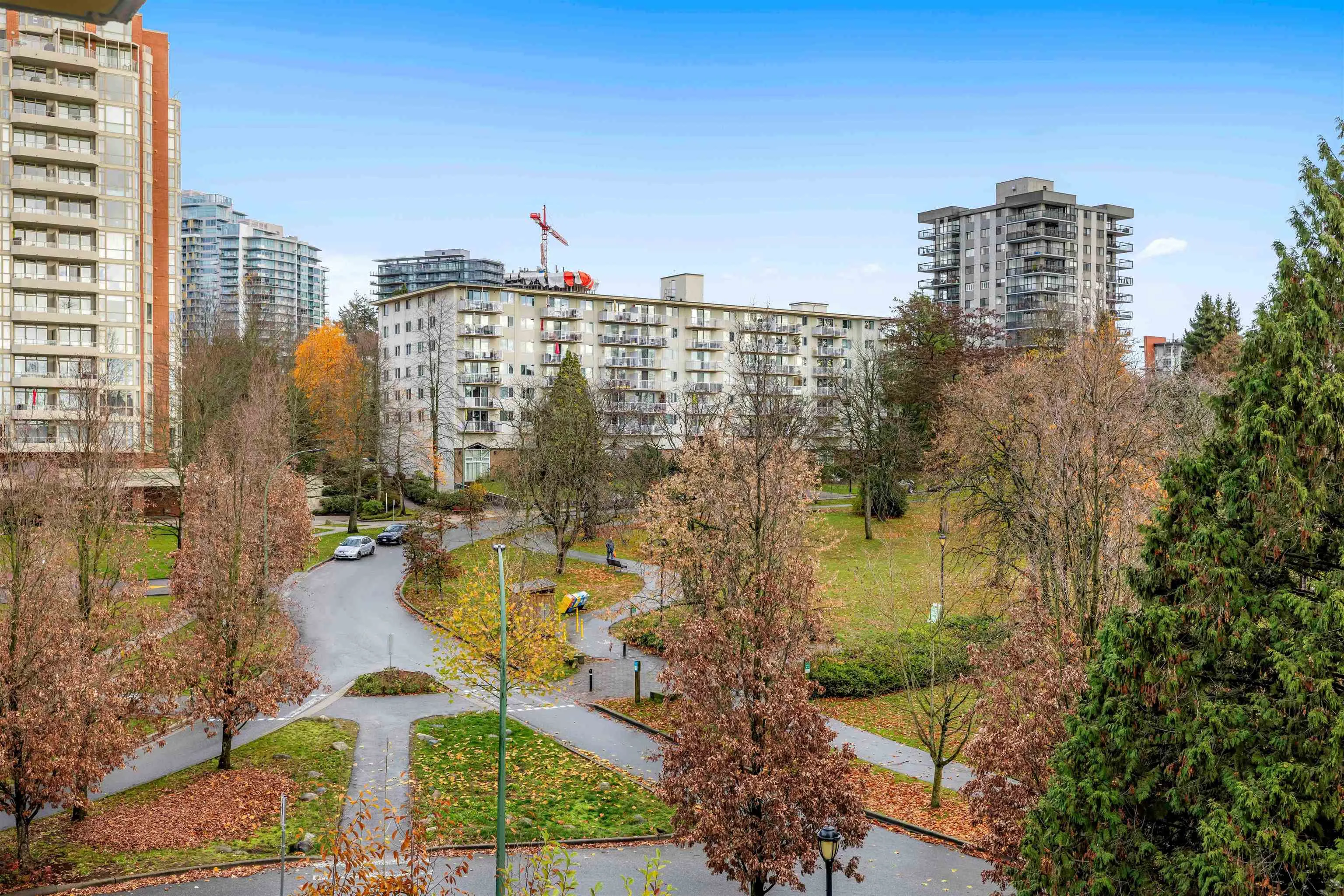 602 683 W Victoria Park
