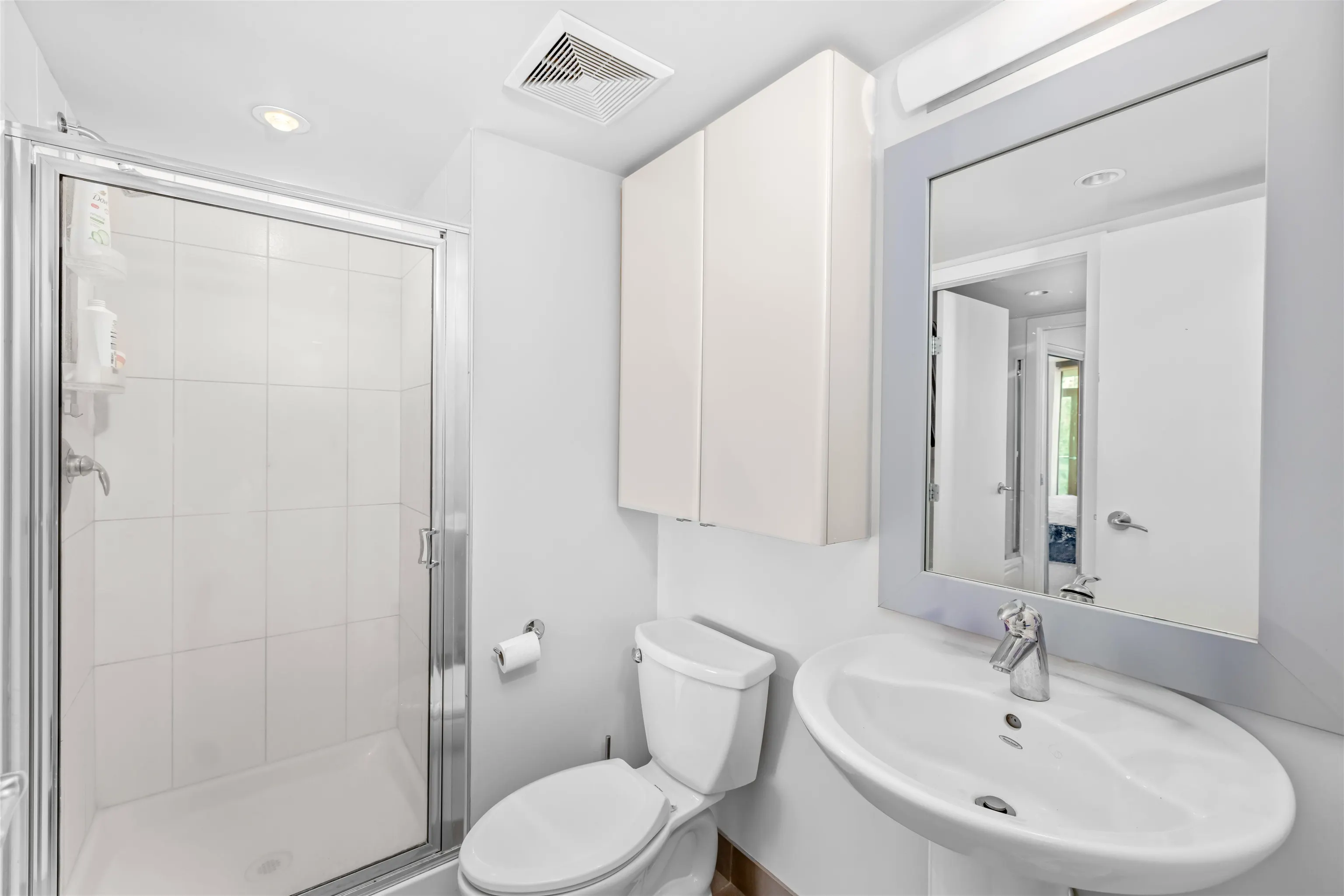 602 683 W Victoria Park