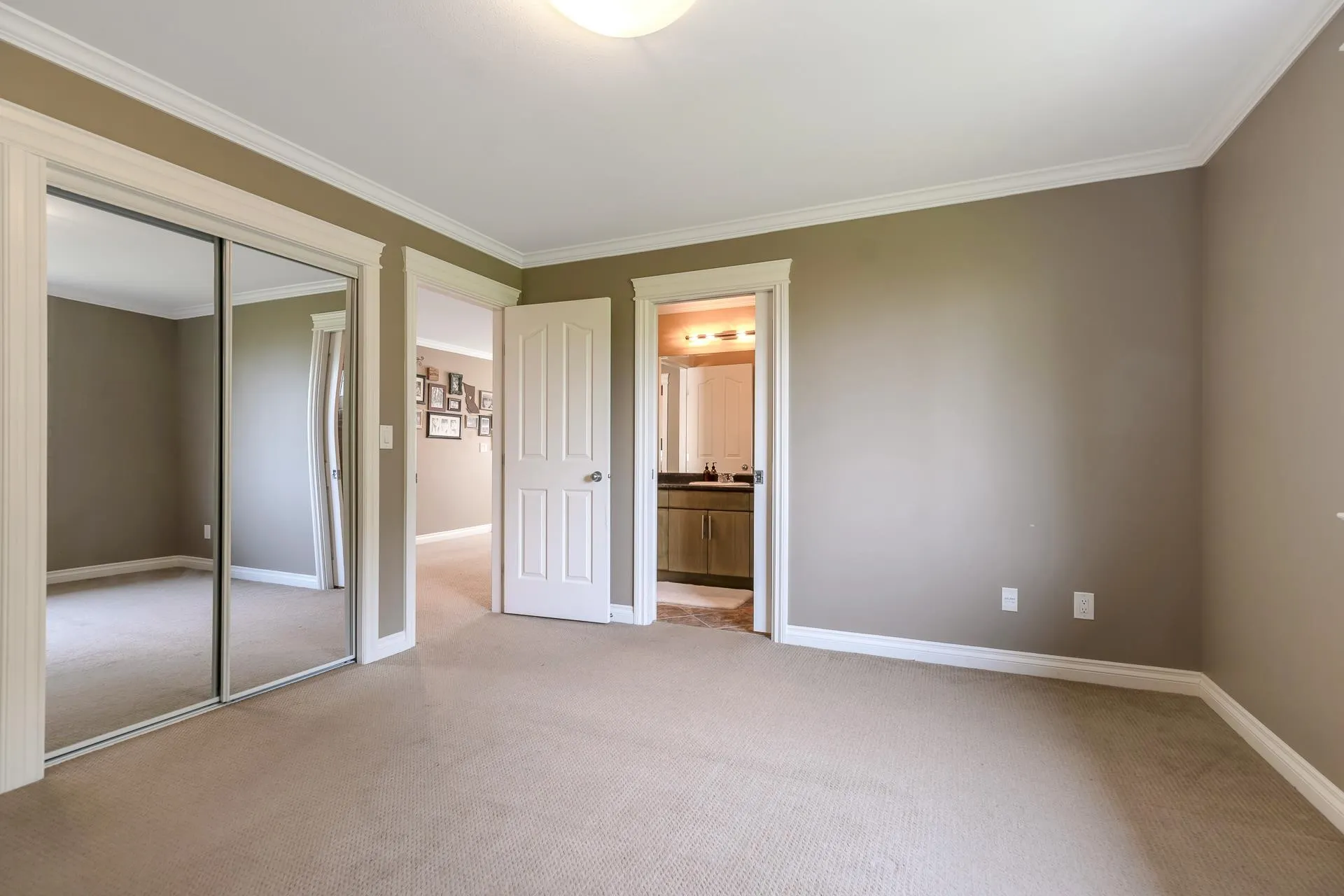 17 33925 Araki Court