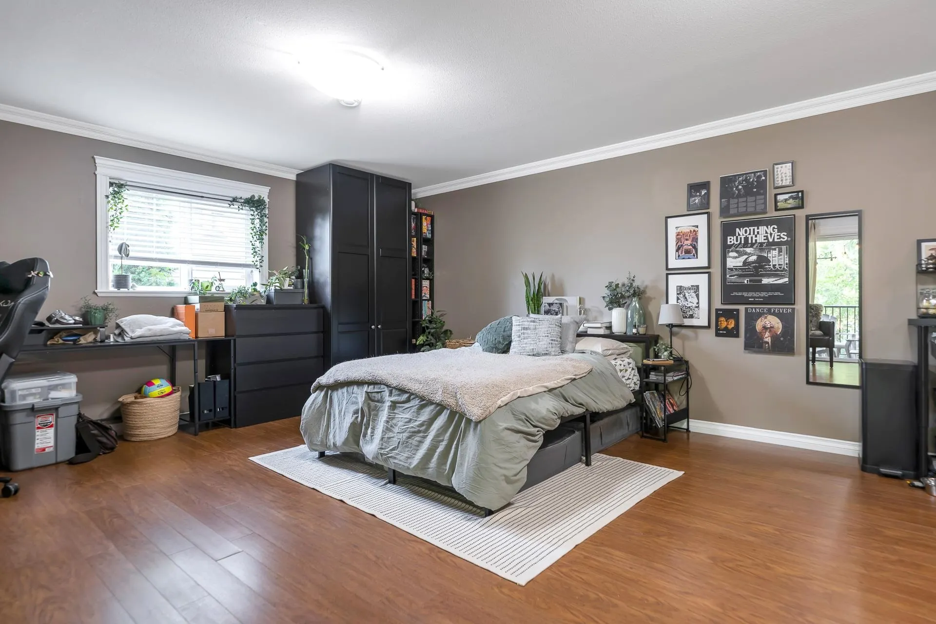 17 33925 Araki Court