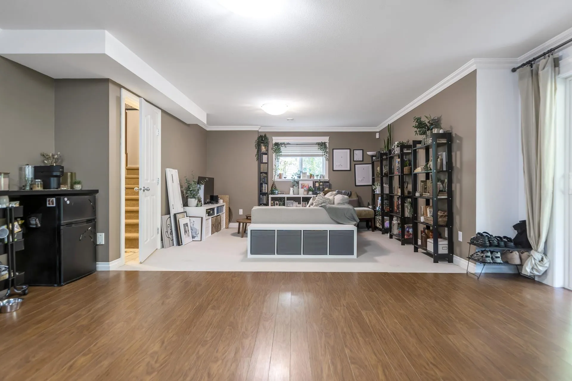 17 33925 Araki Court