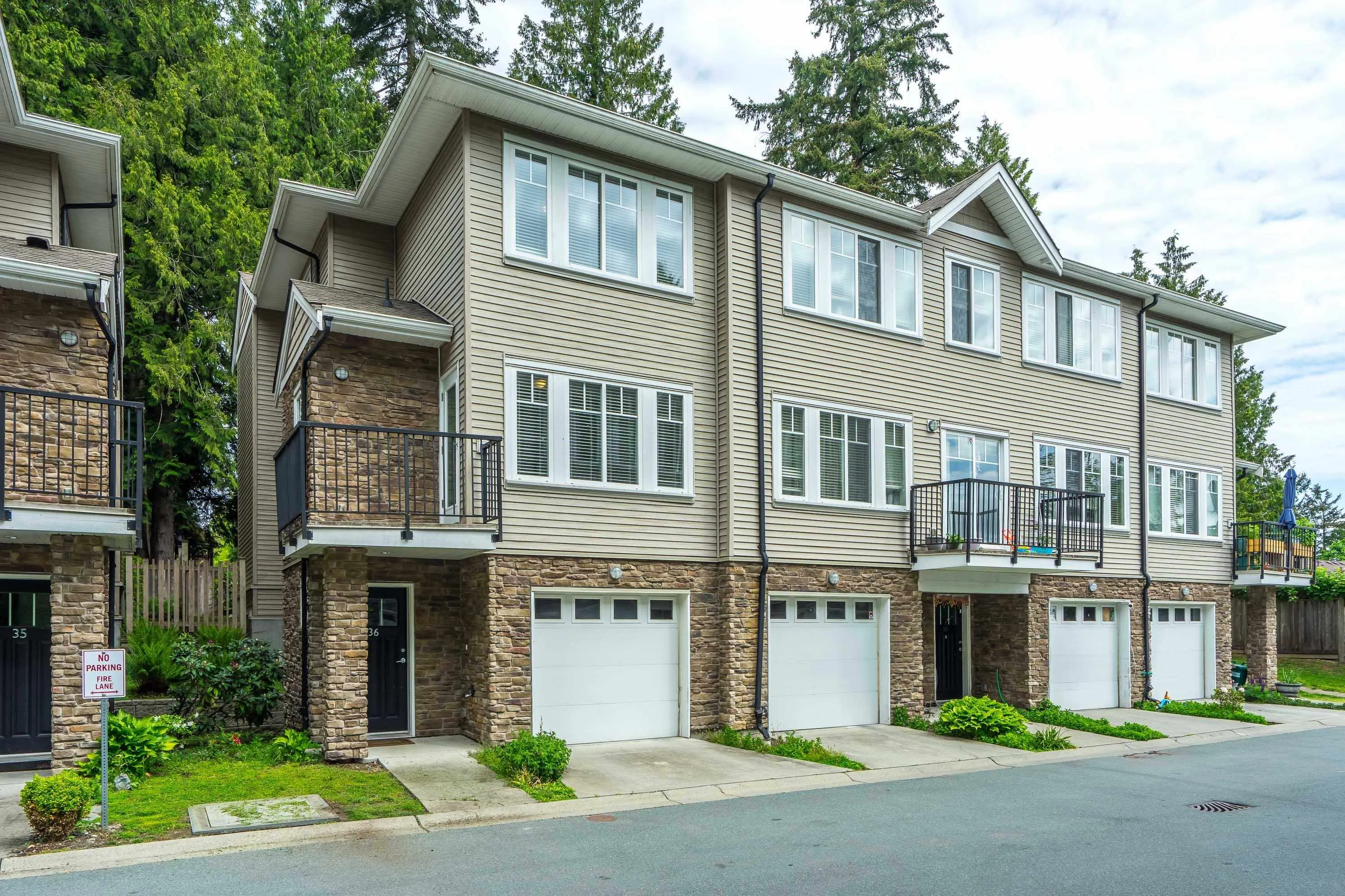 36 13864 Hyland Road