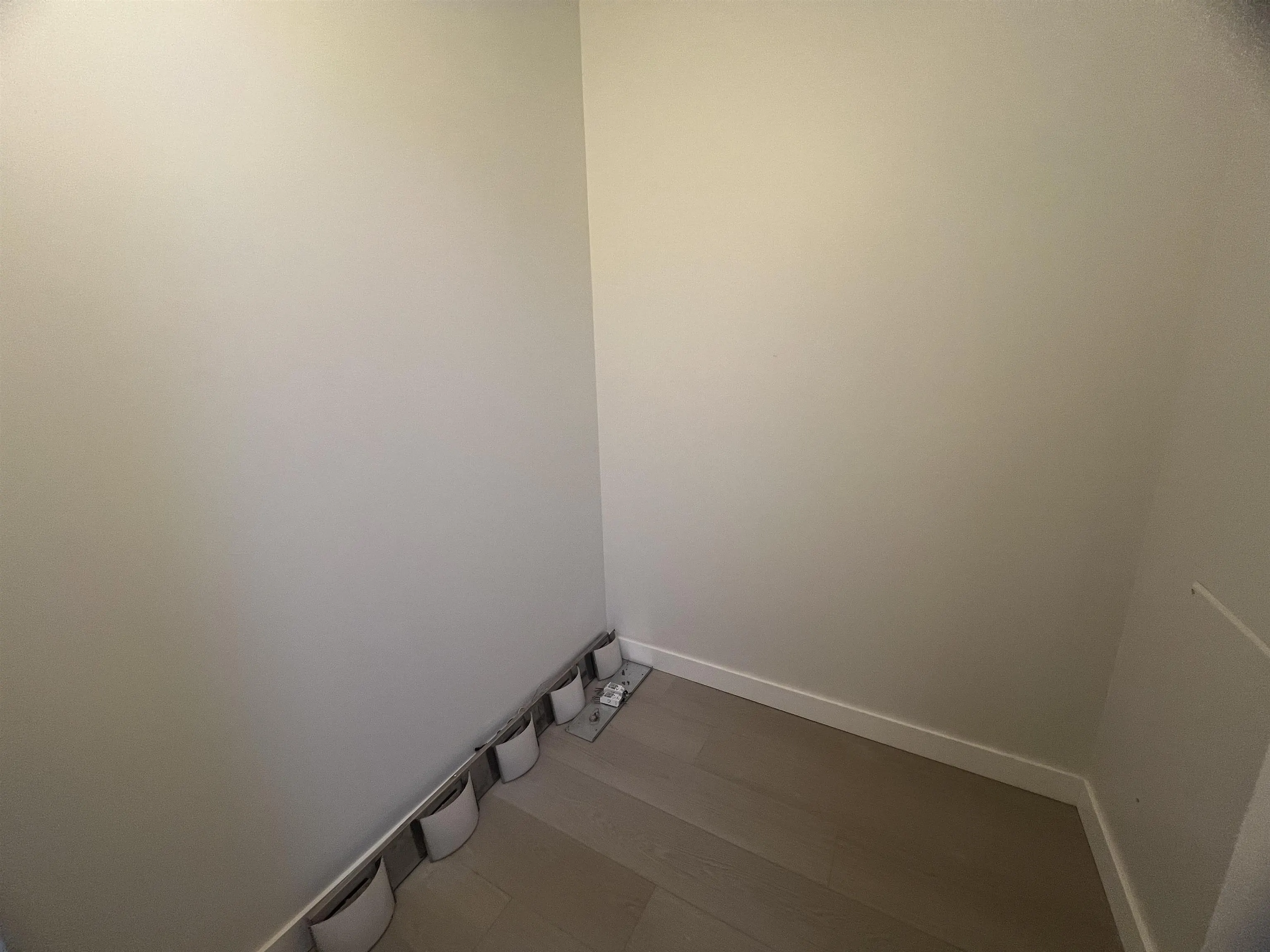 1607 555 Jervis Street