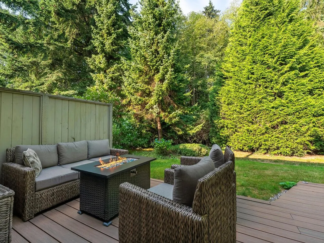 52 650 Roche Point Drive
