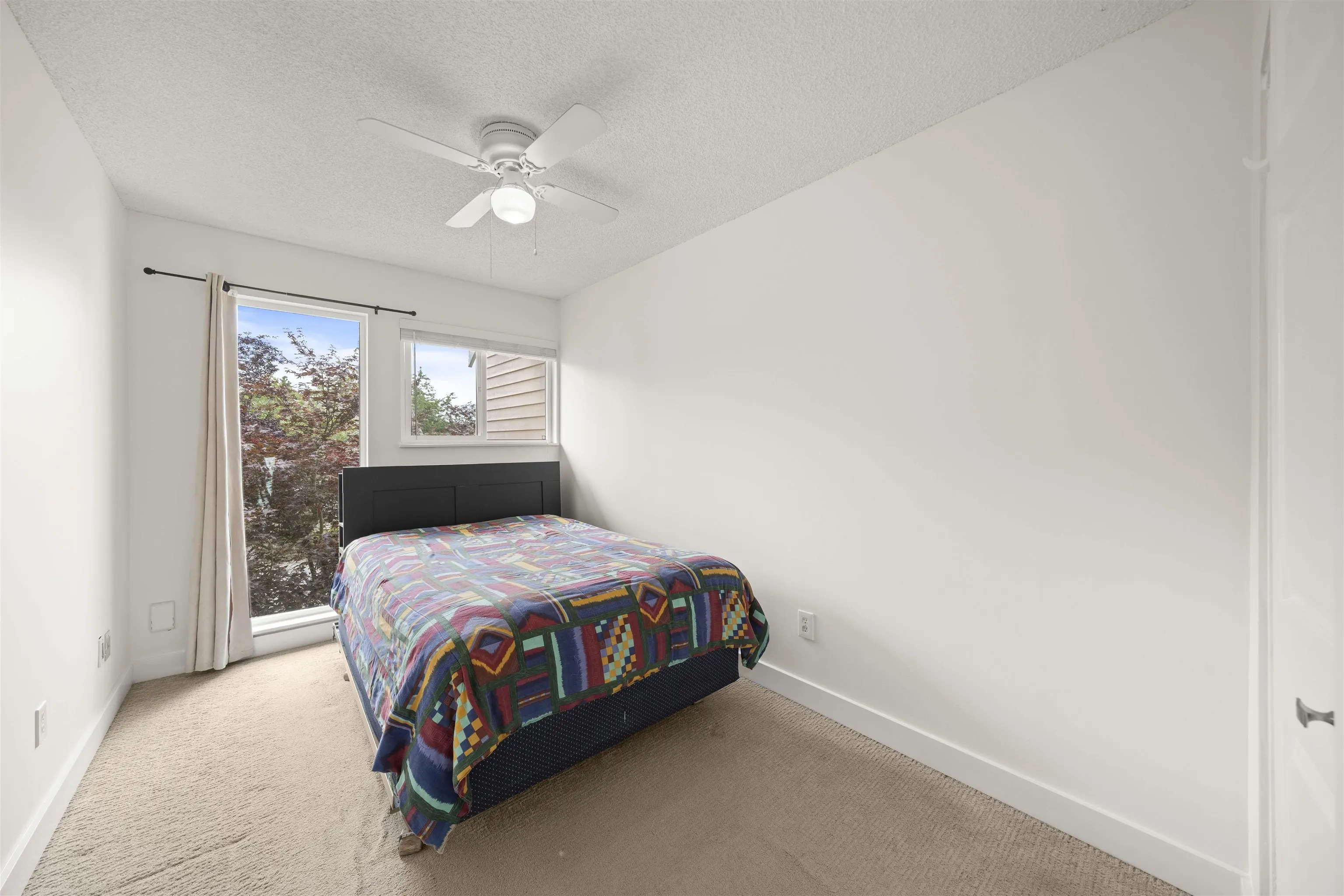 65 9366 128 Street