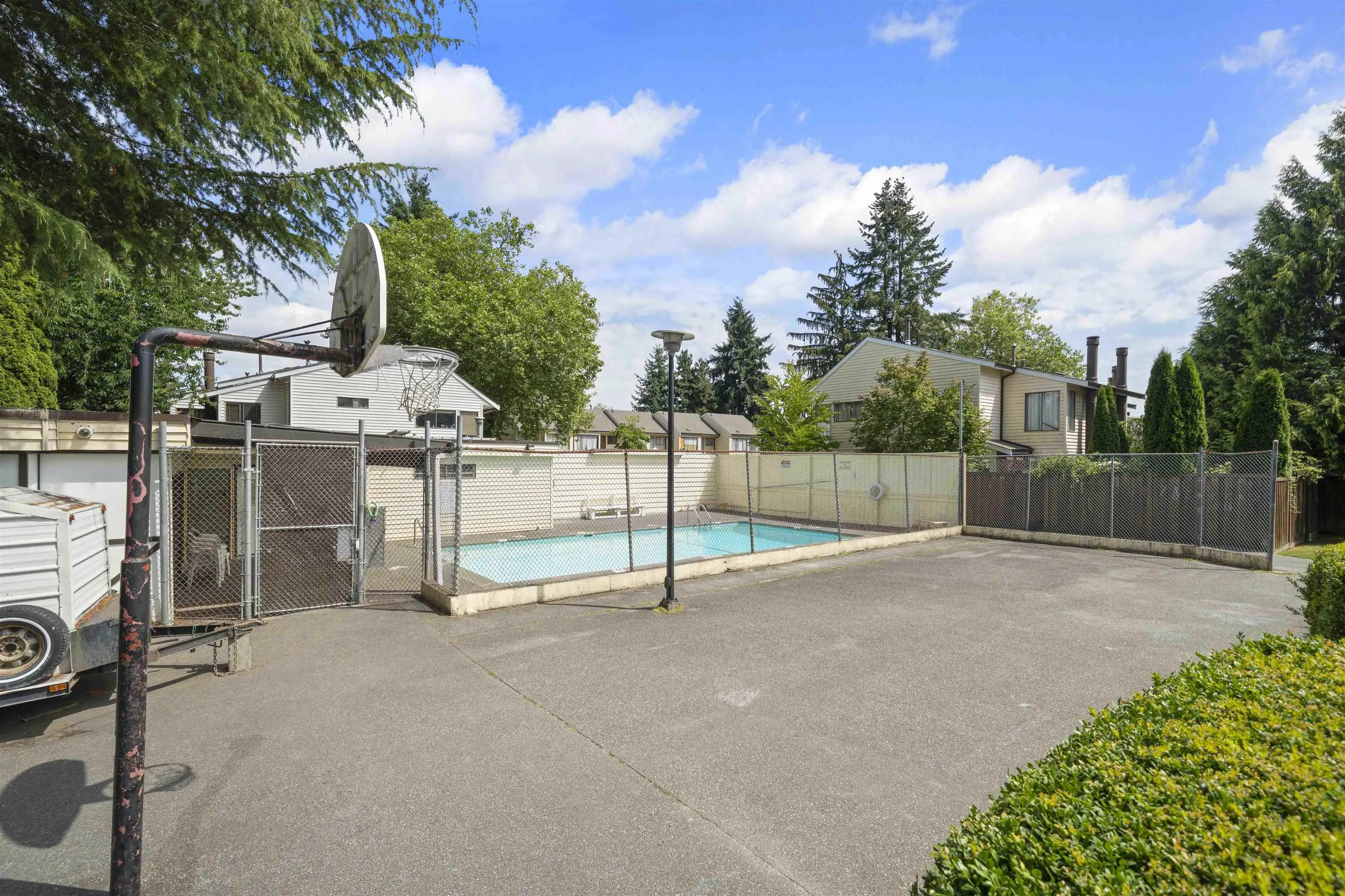 65 9366 128 Street