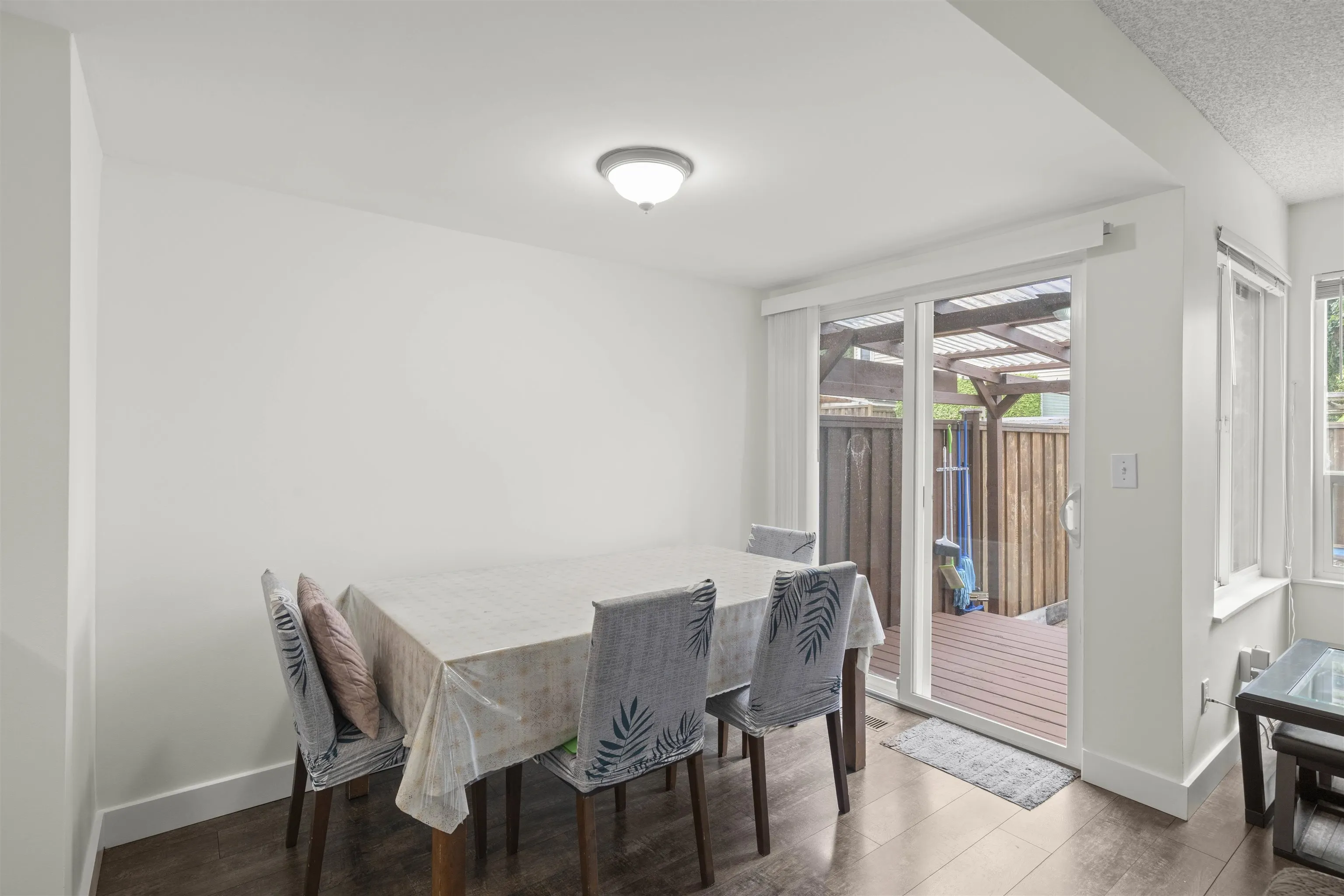 65 9366 128 Street