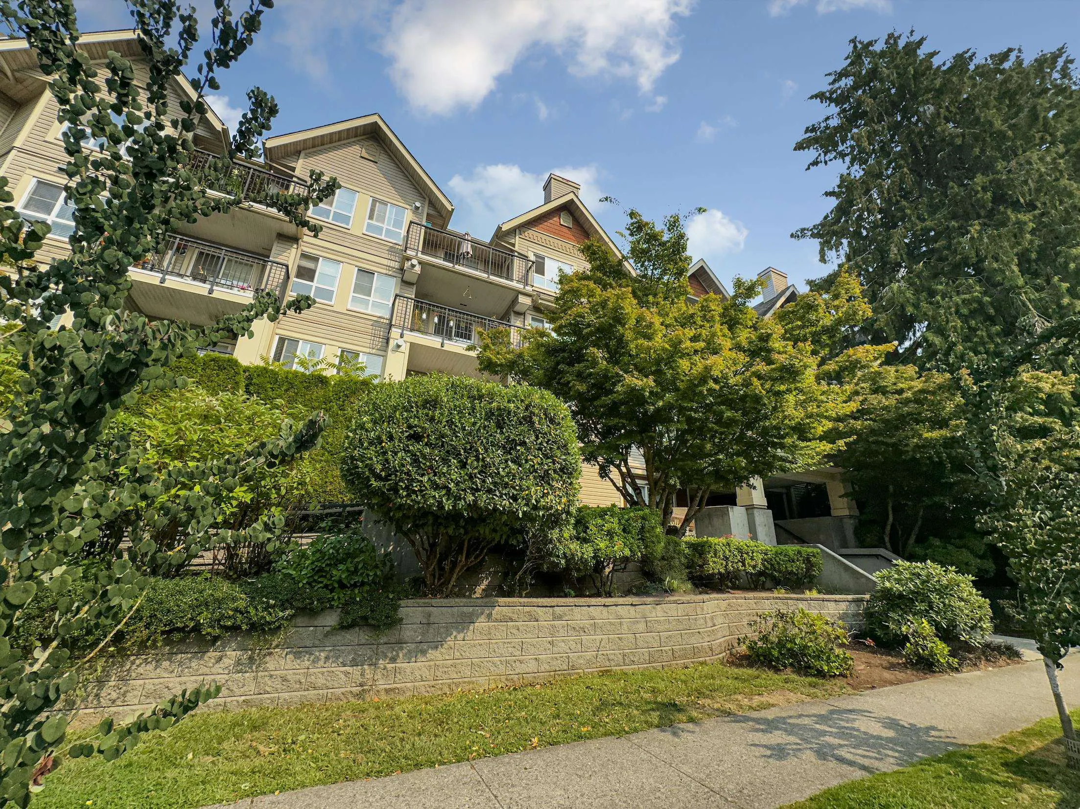 1xx 9333 Alberta Road