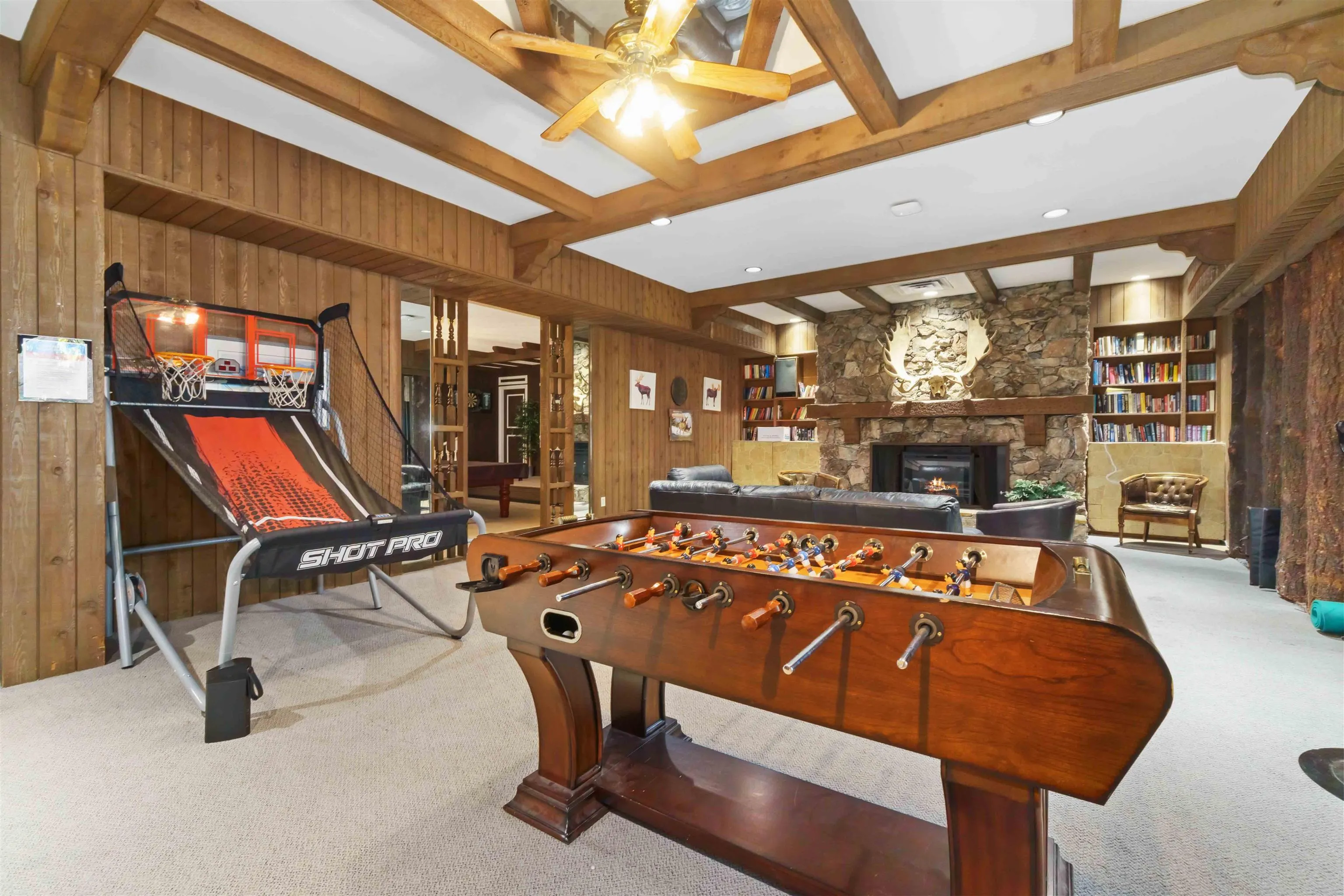 2002 3755 Bartlett Court