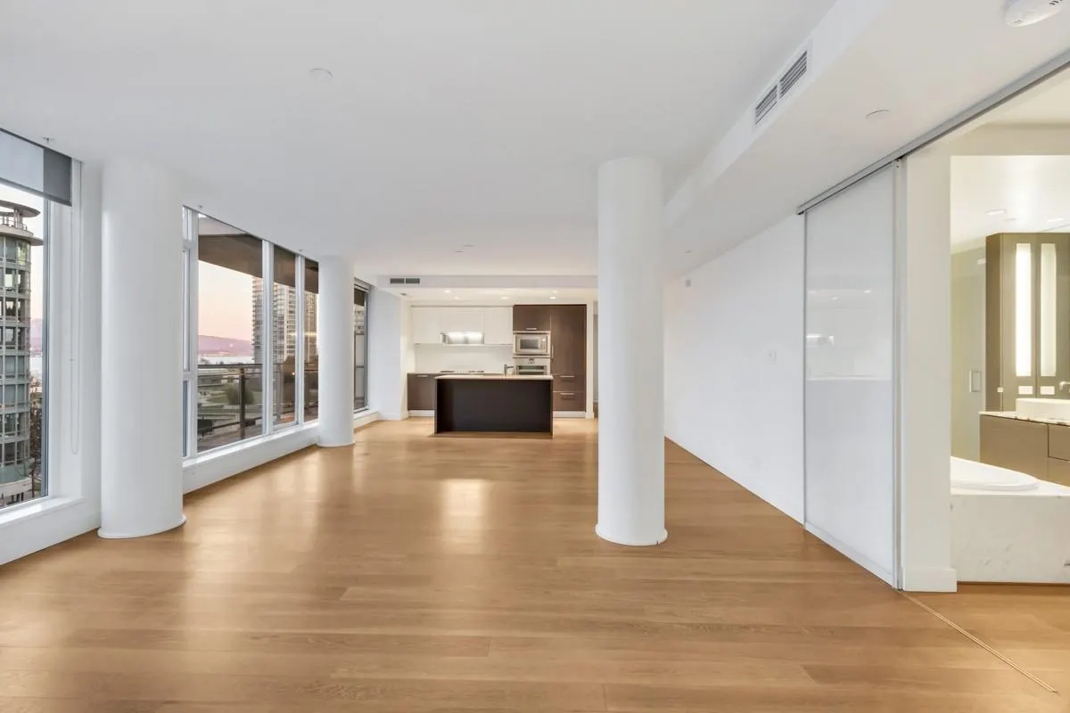 501 1409 W Pender Street