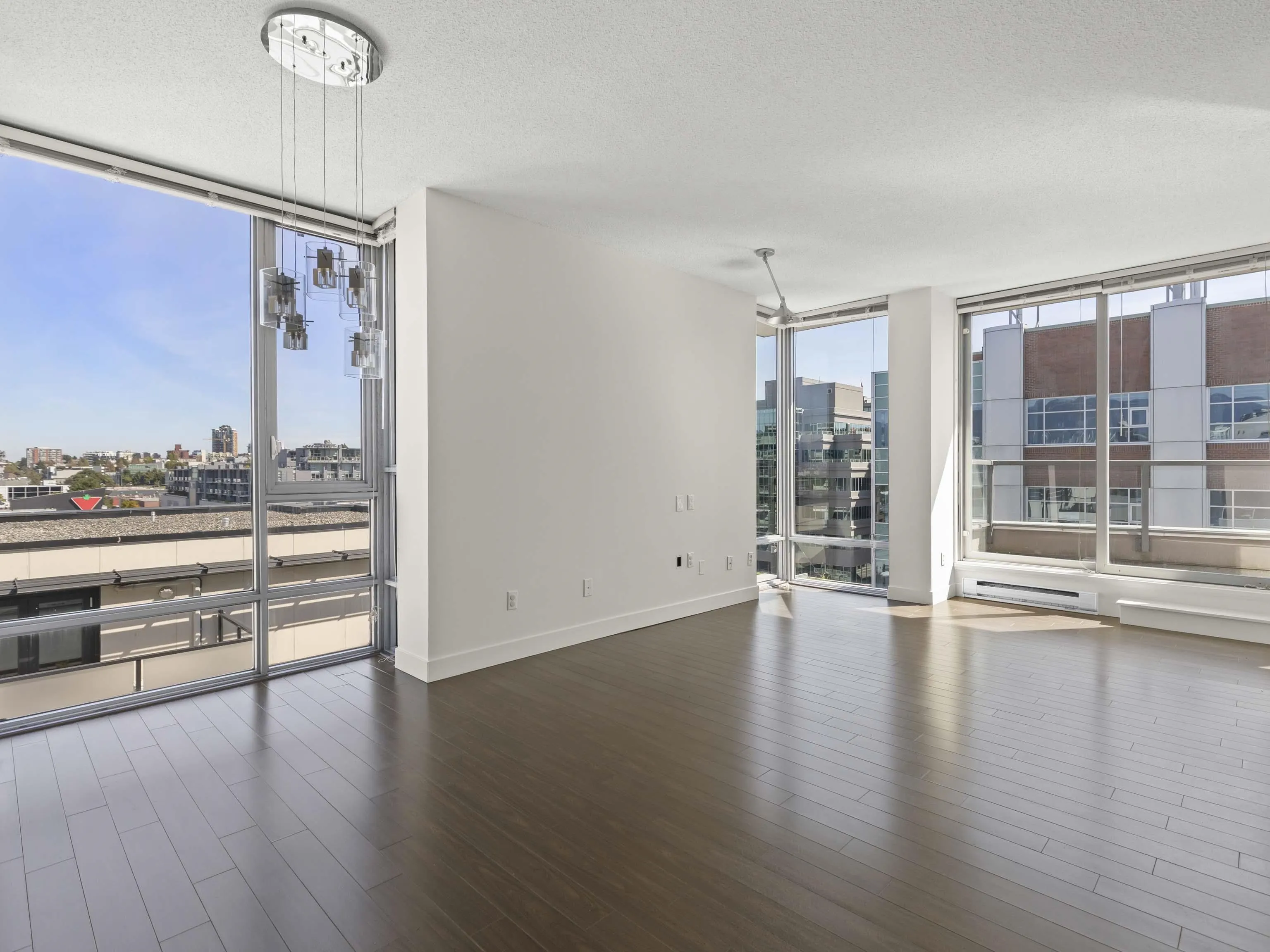 PH2 587 W 7th Avenue