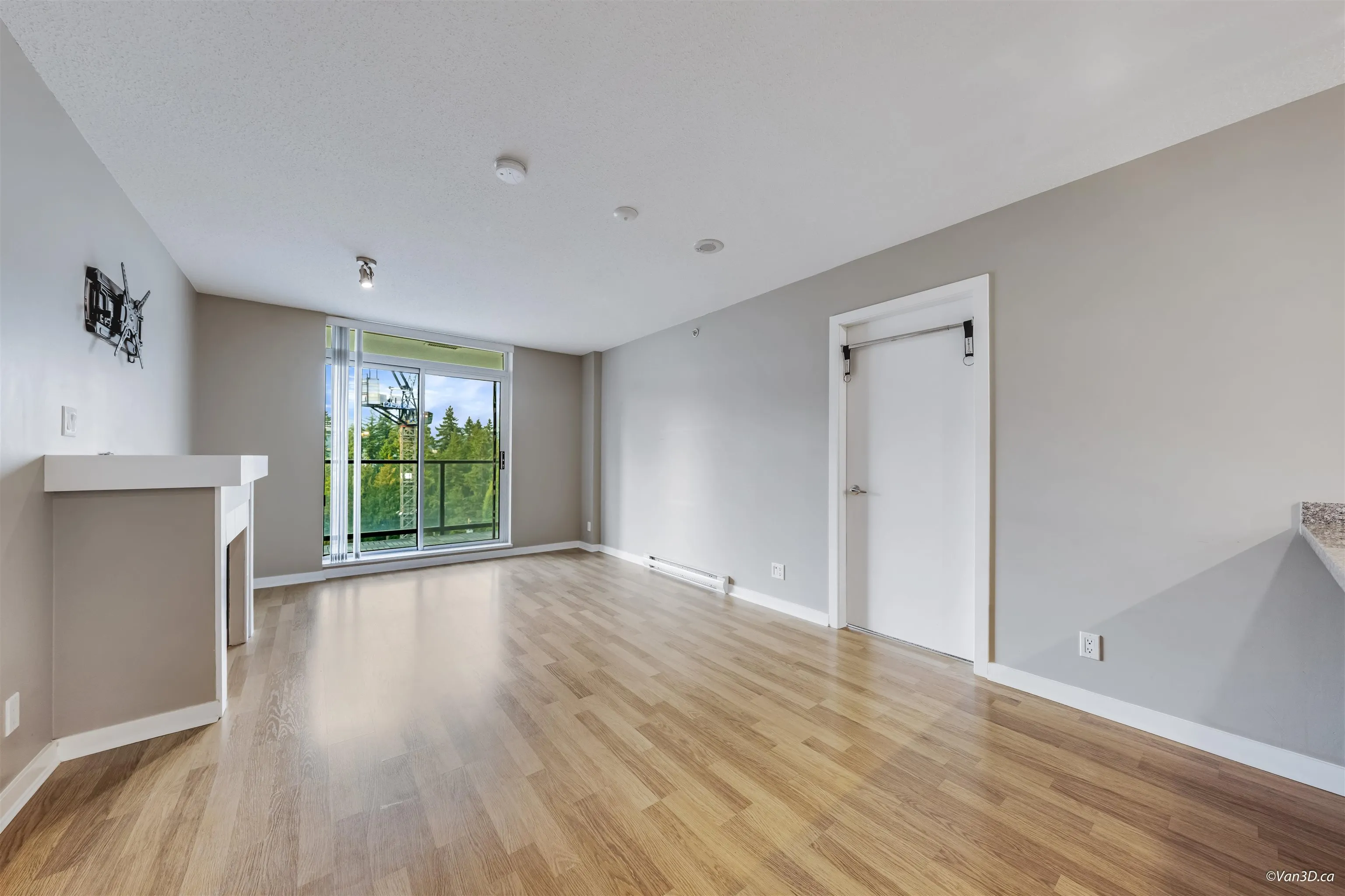 1101 1178 Heffley Crescent