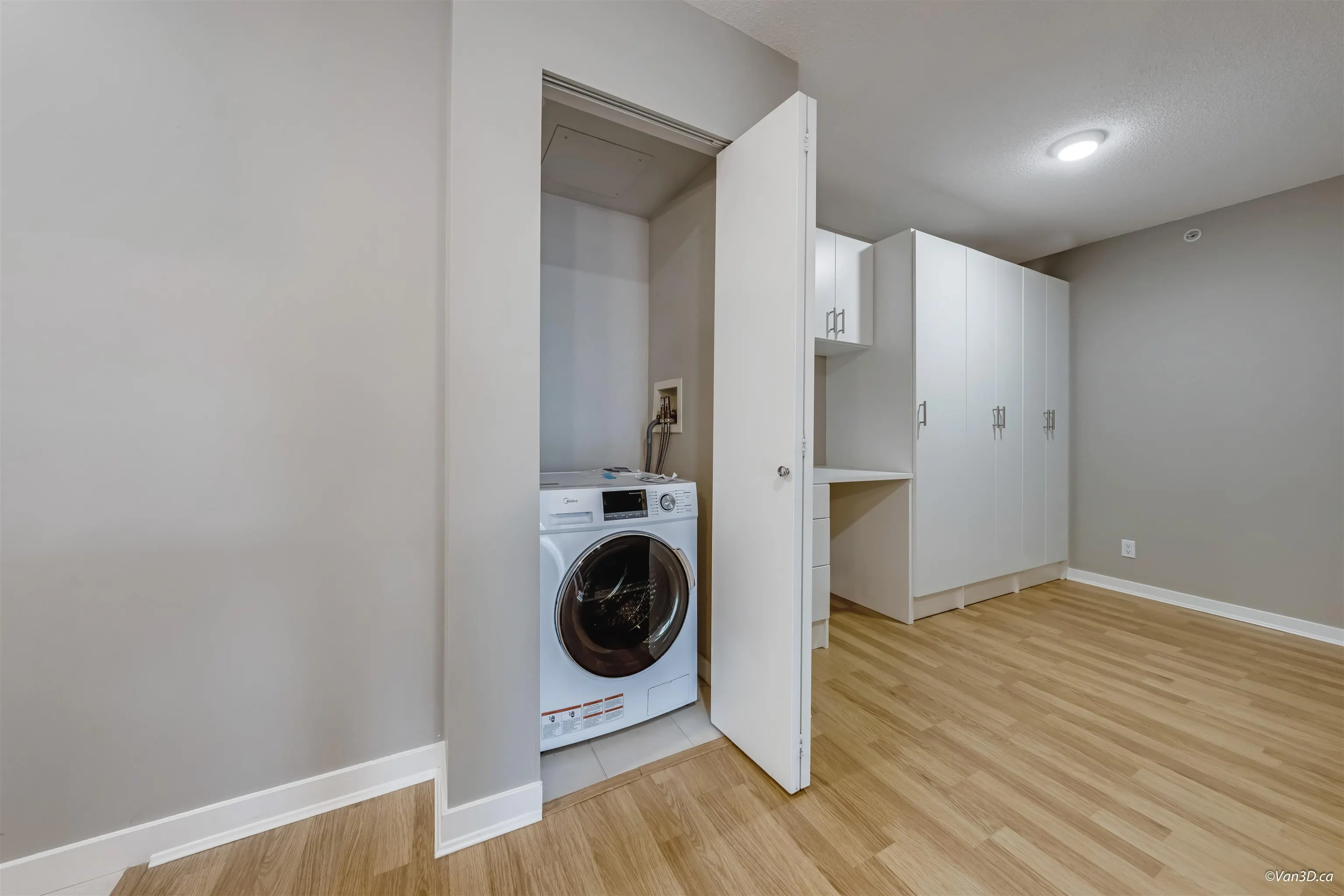 1101 1178 Heffley Crescent