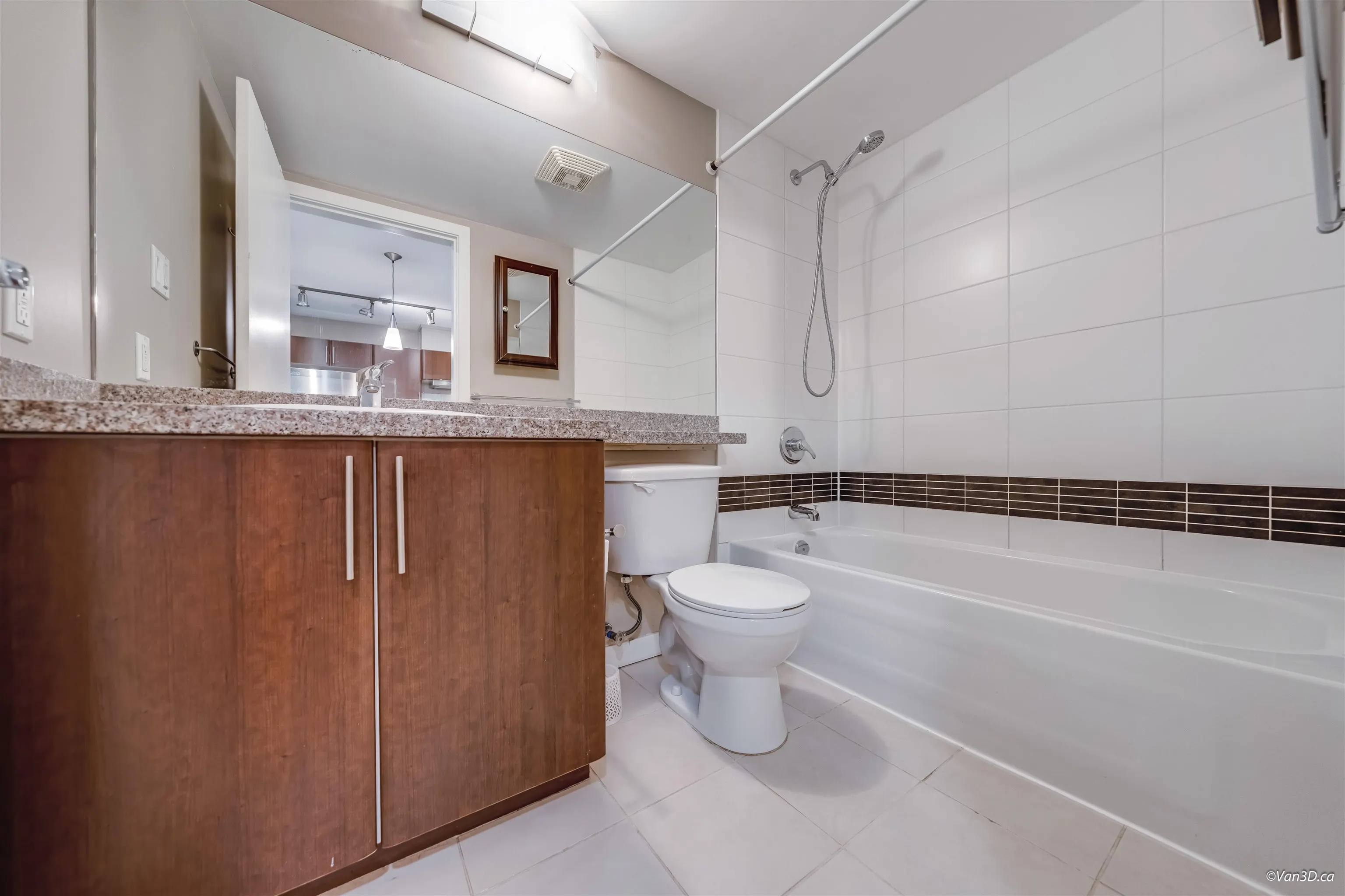 1101 1178 Heffley Crescent