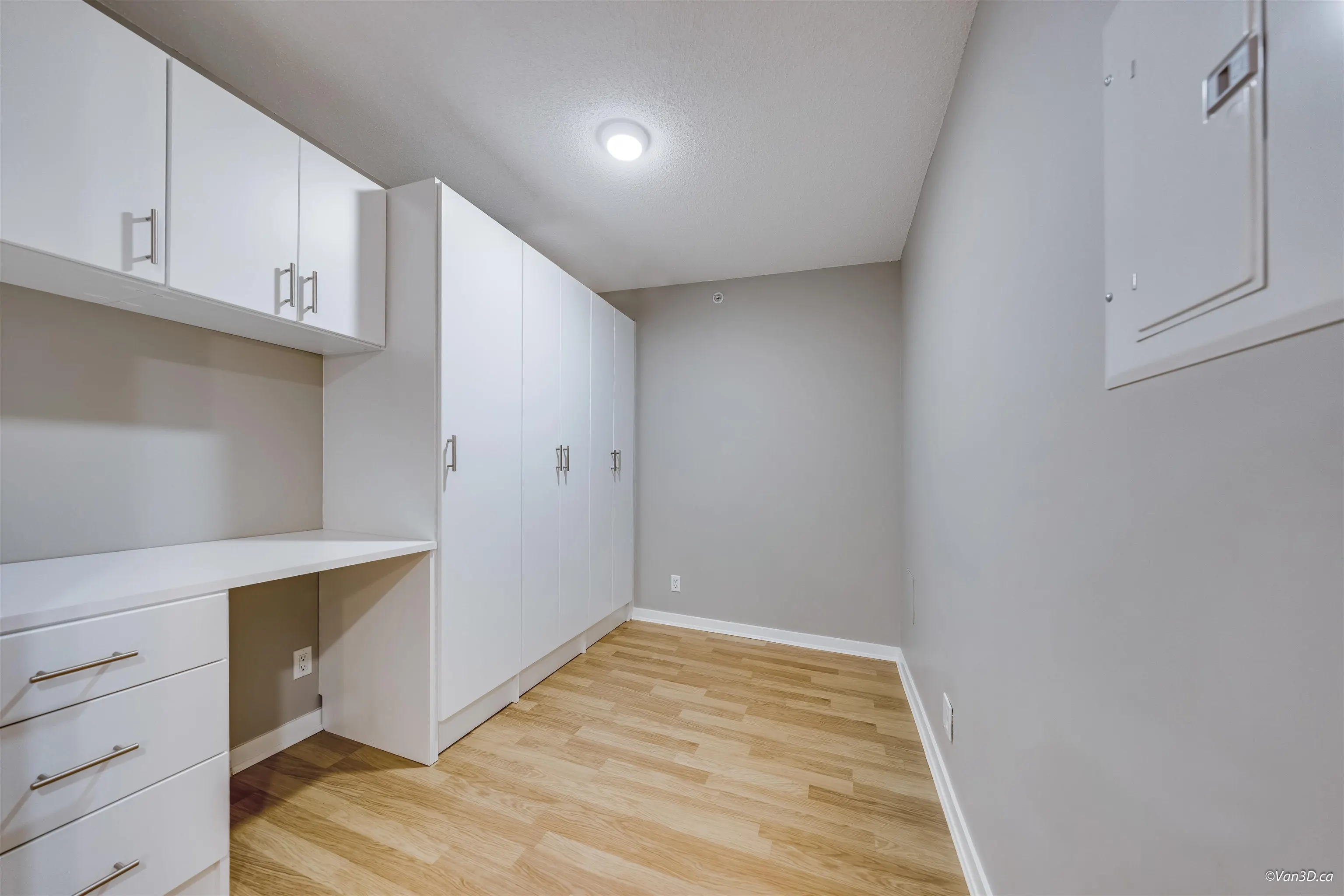 1101 1178 Heffley Crescent