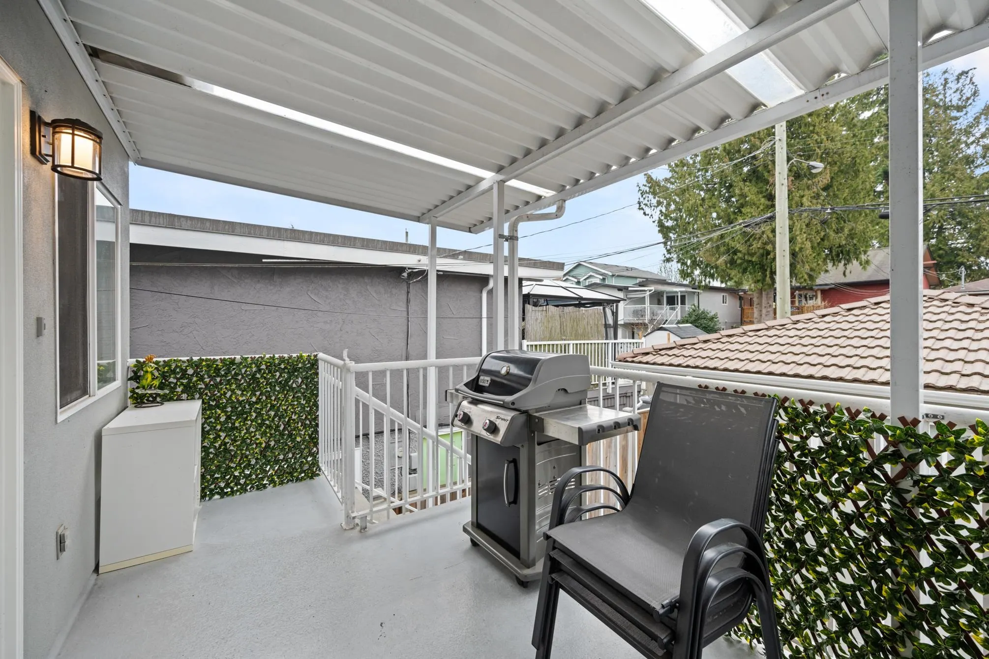 5260 St. Catherines Street