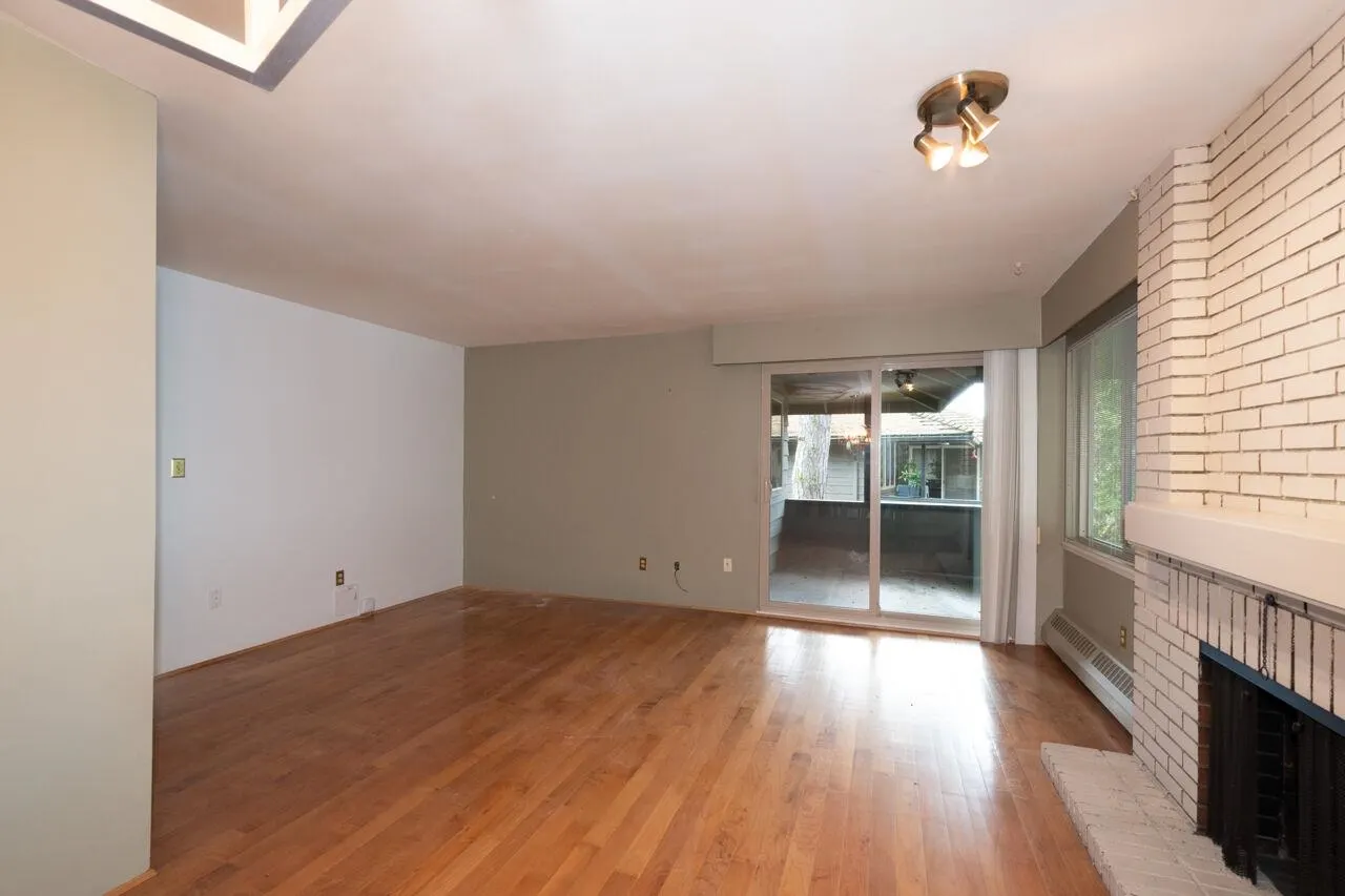 704 235 Keith Road