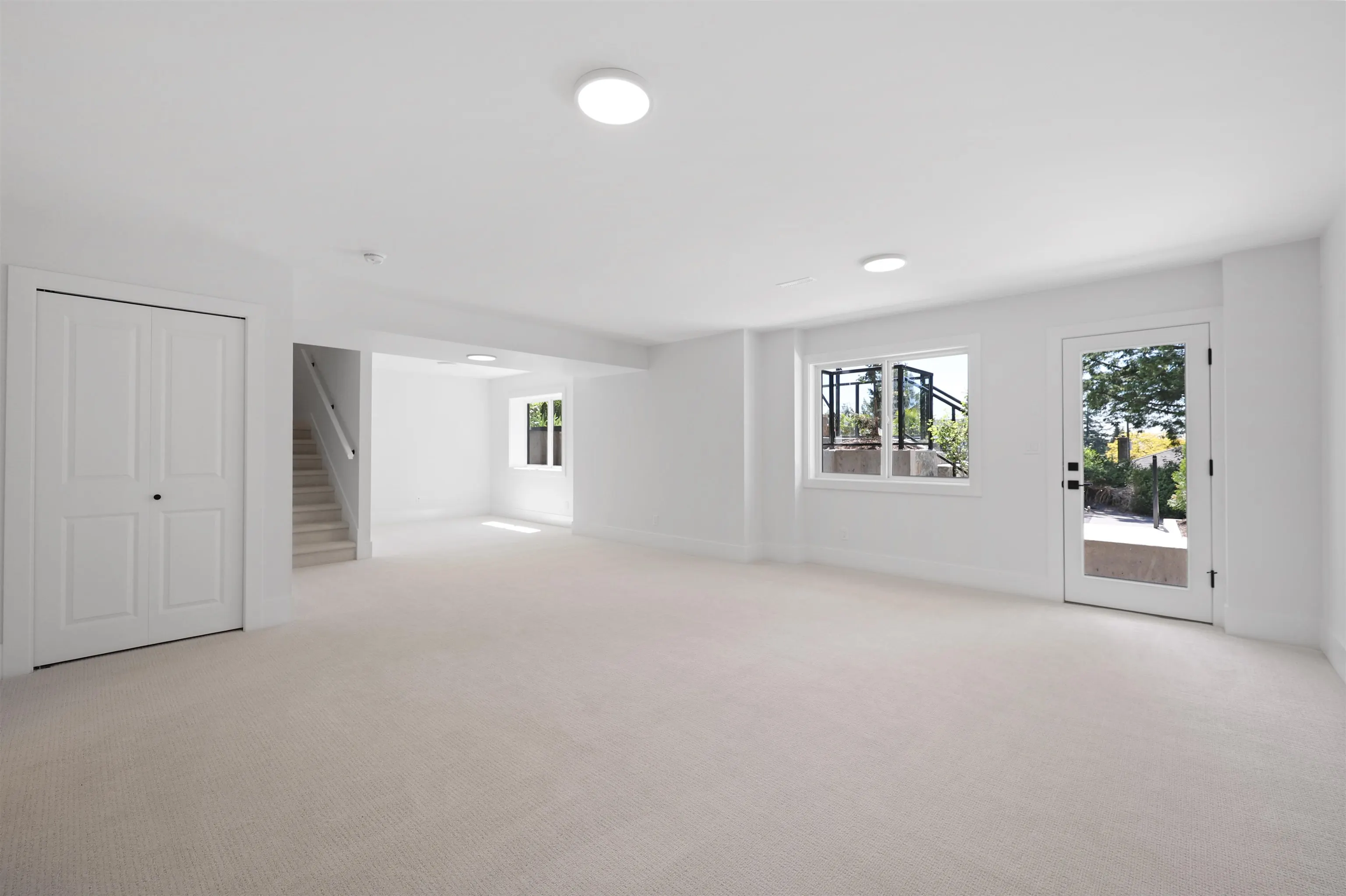 338 W 24th Street