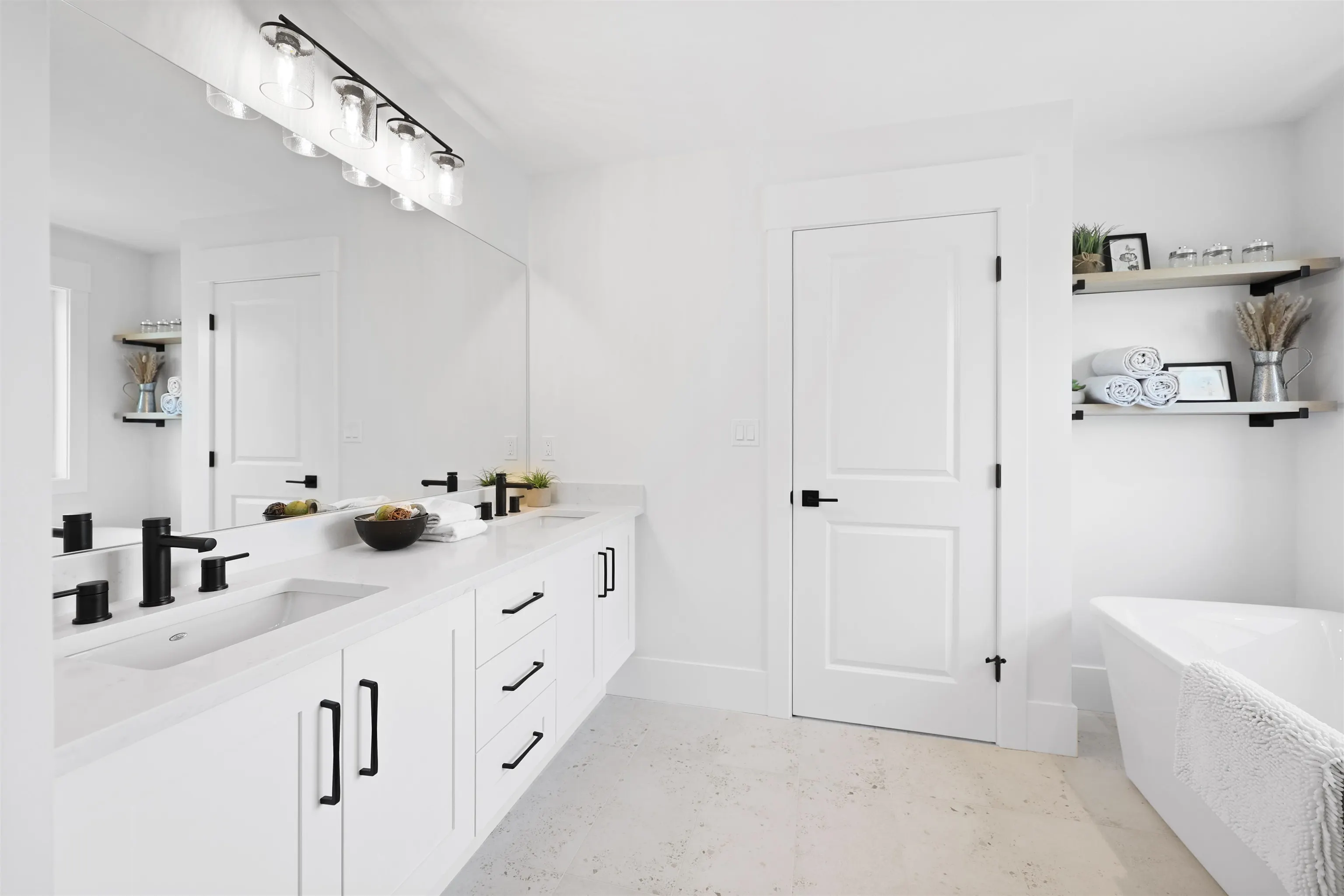 338 W 24th Street