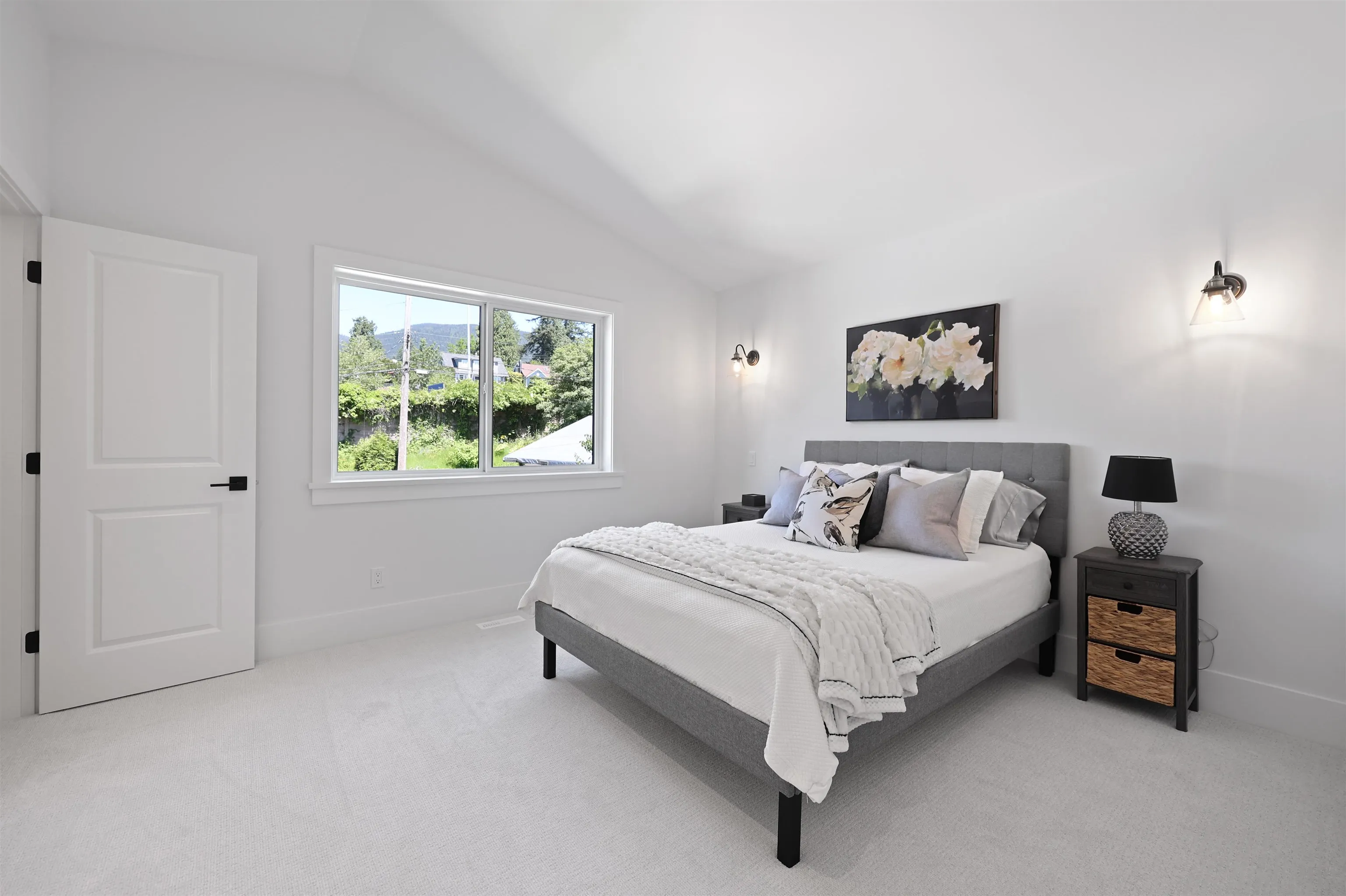 338 W 24th Street