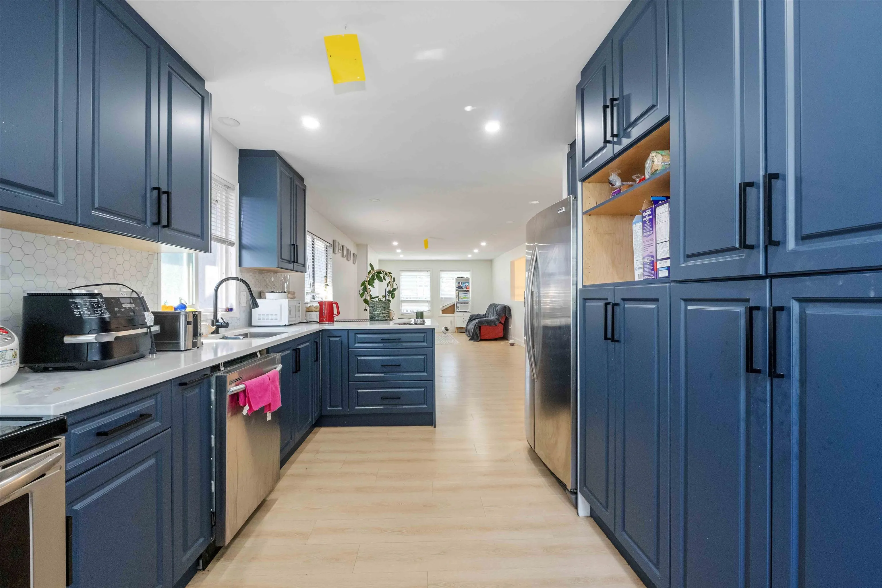 2418 Wayburne Crescent