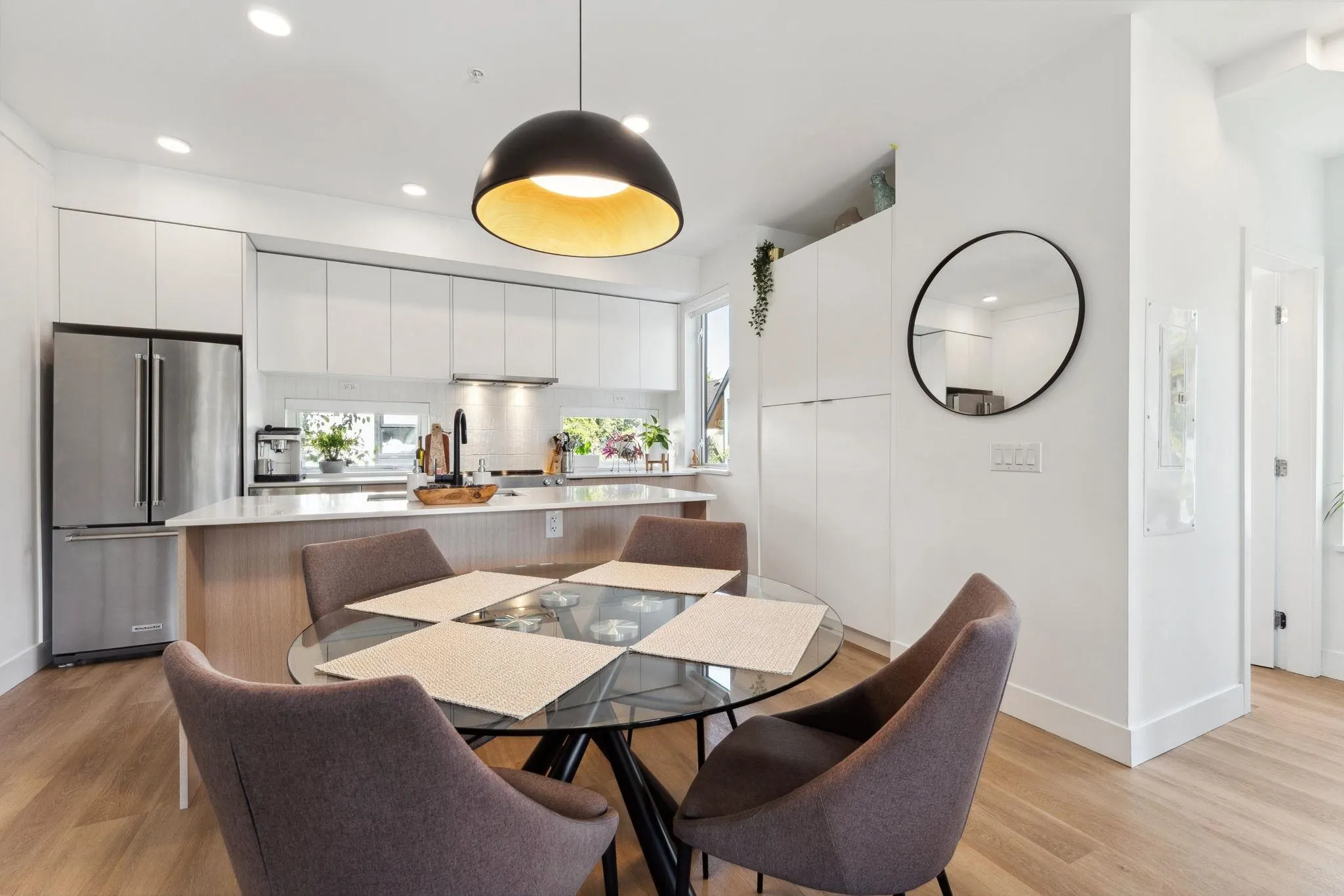 212 1306 Laval Square