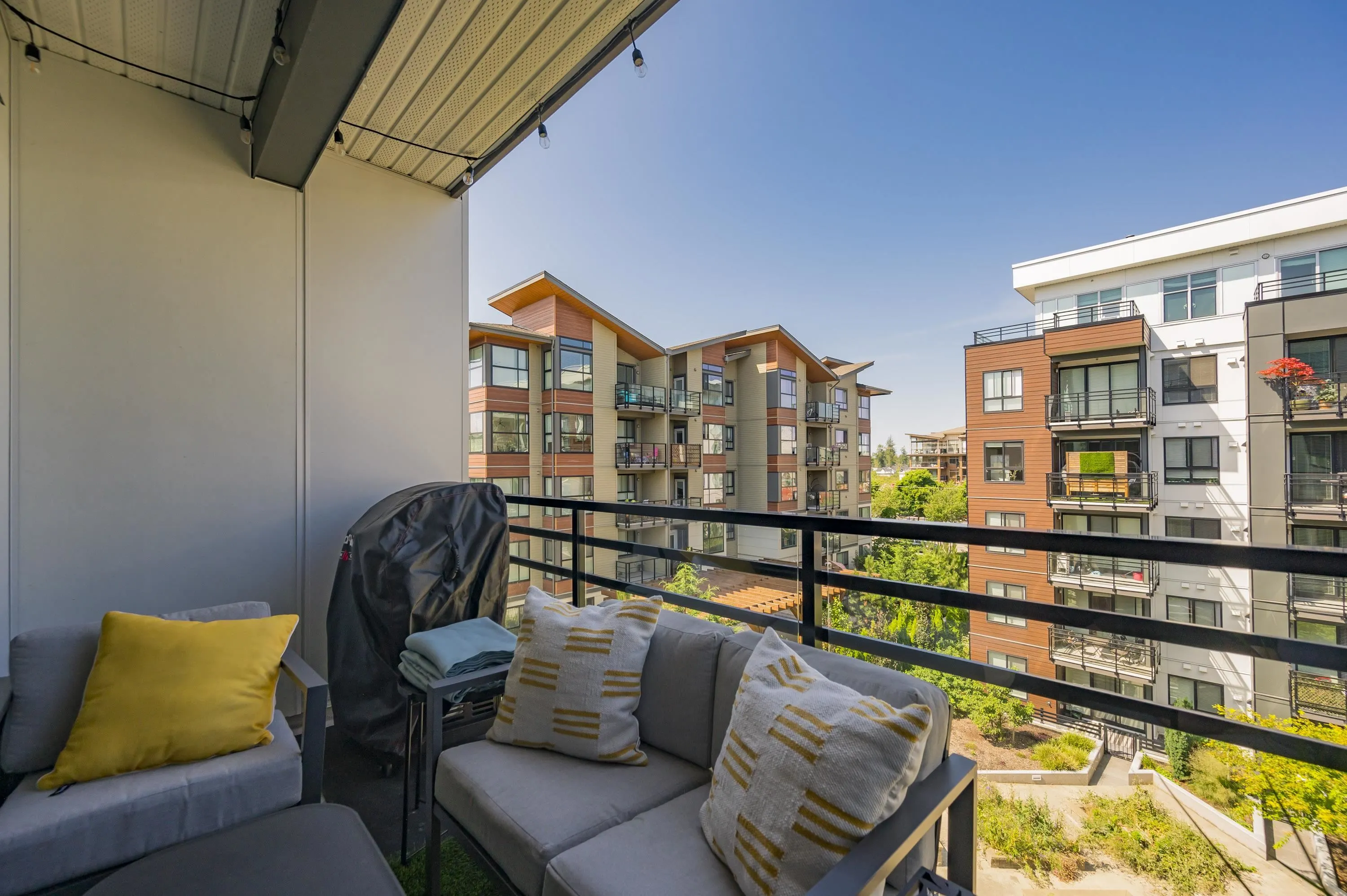 B408 20838 78b Avenue