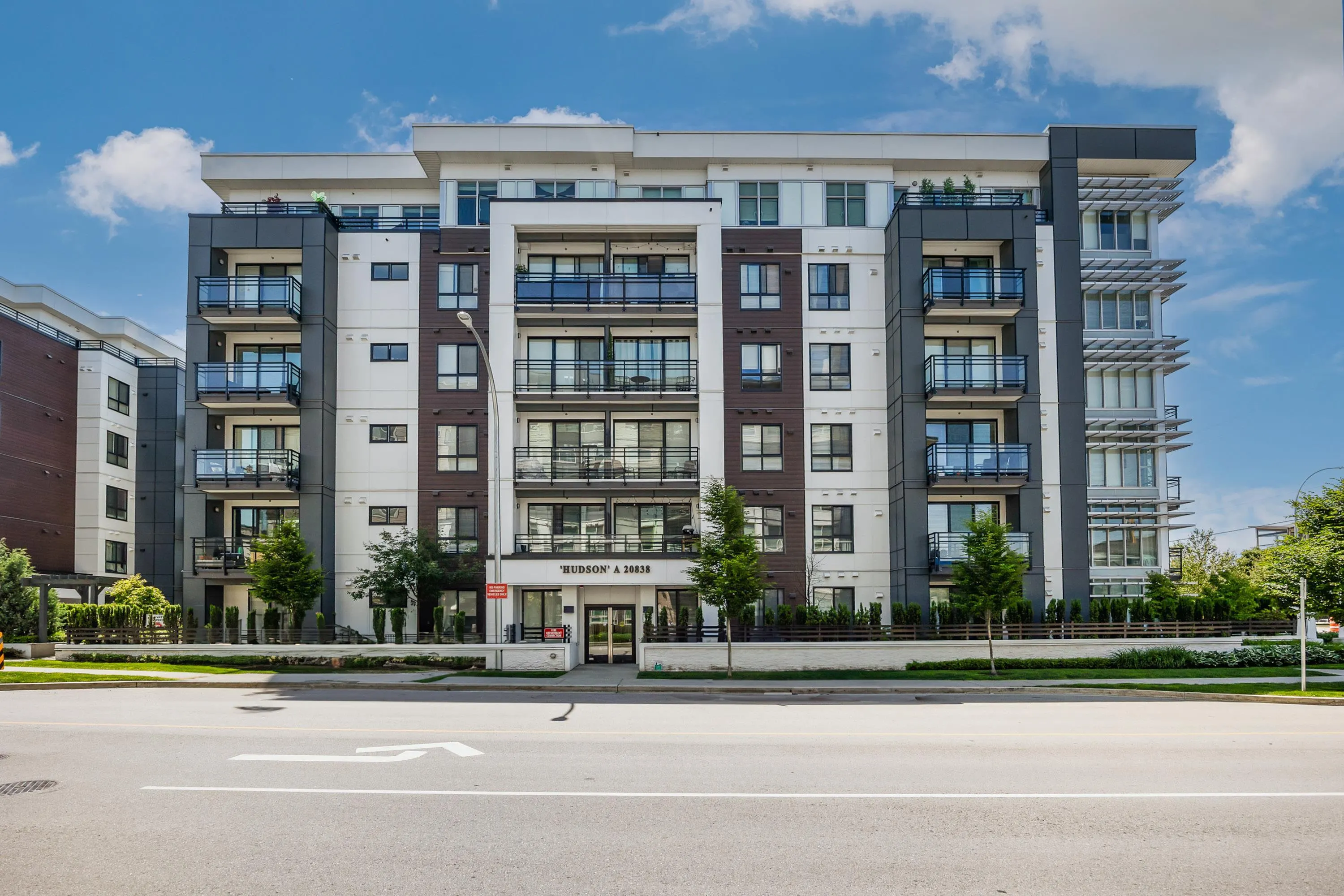 B408 20838 78b Avenue